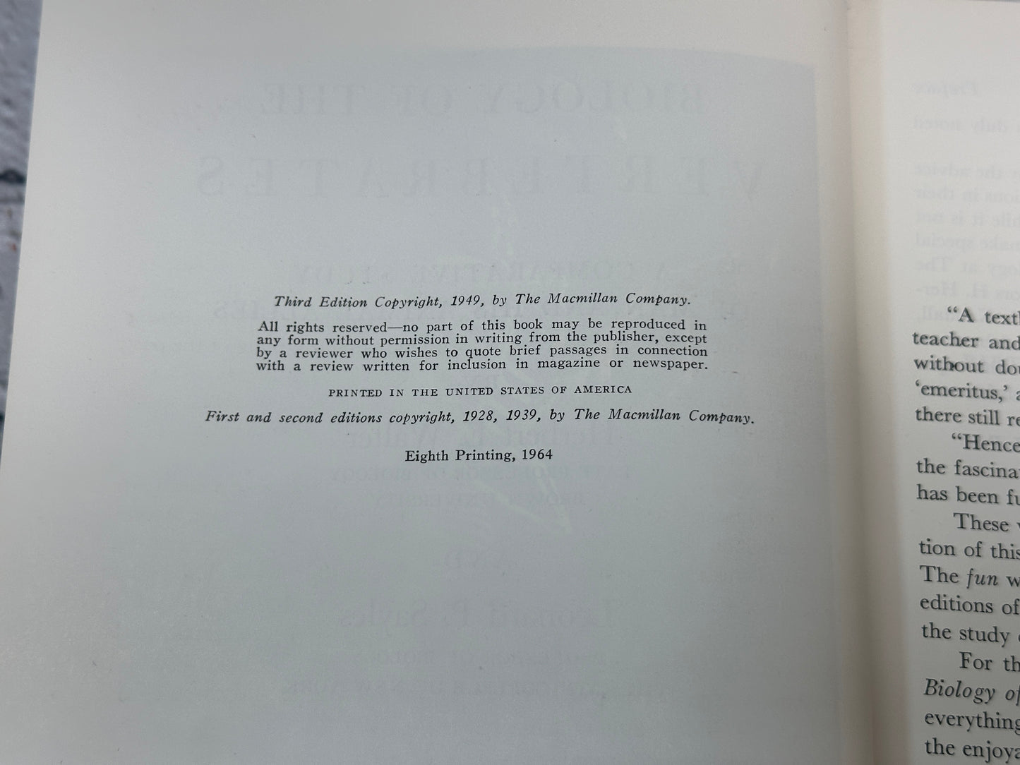 Biology of the Vertebrates by Herbert Walter & Leonard Sayles [1964 · Third Ed.]