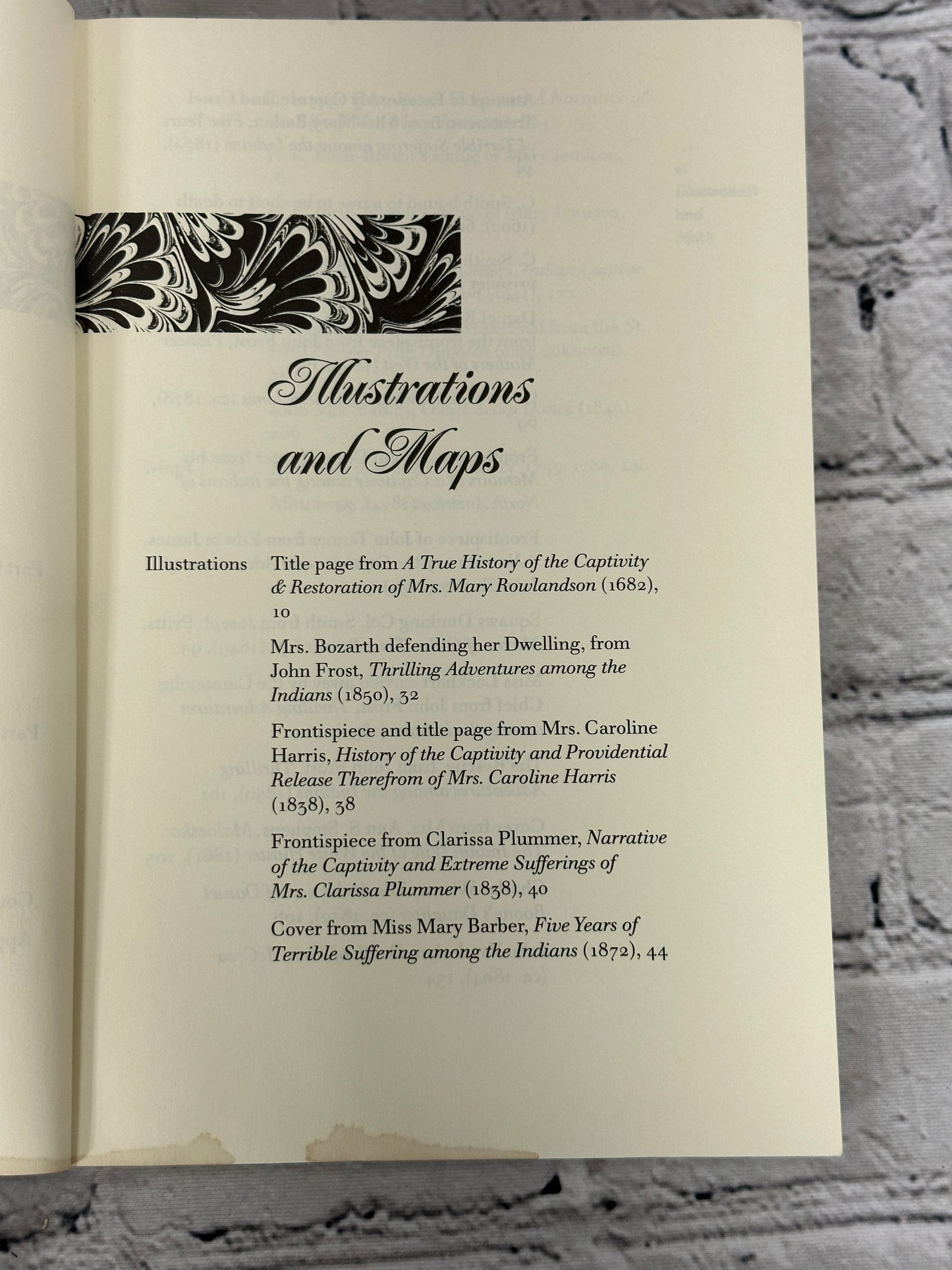 White Captives: Gender and Ethnicity on the American...by June Namias [1993]