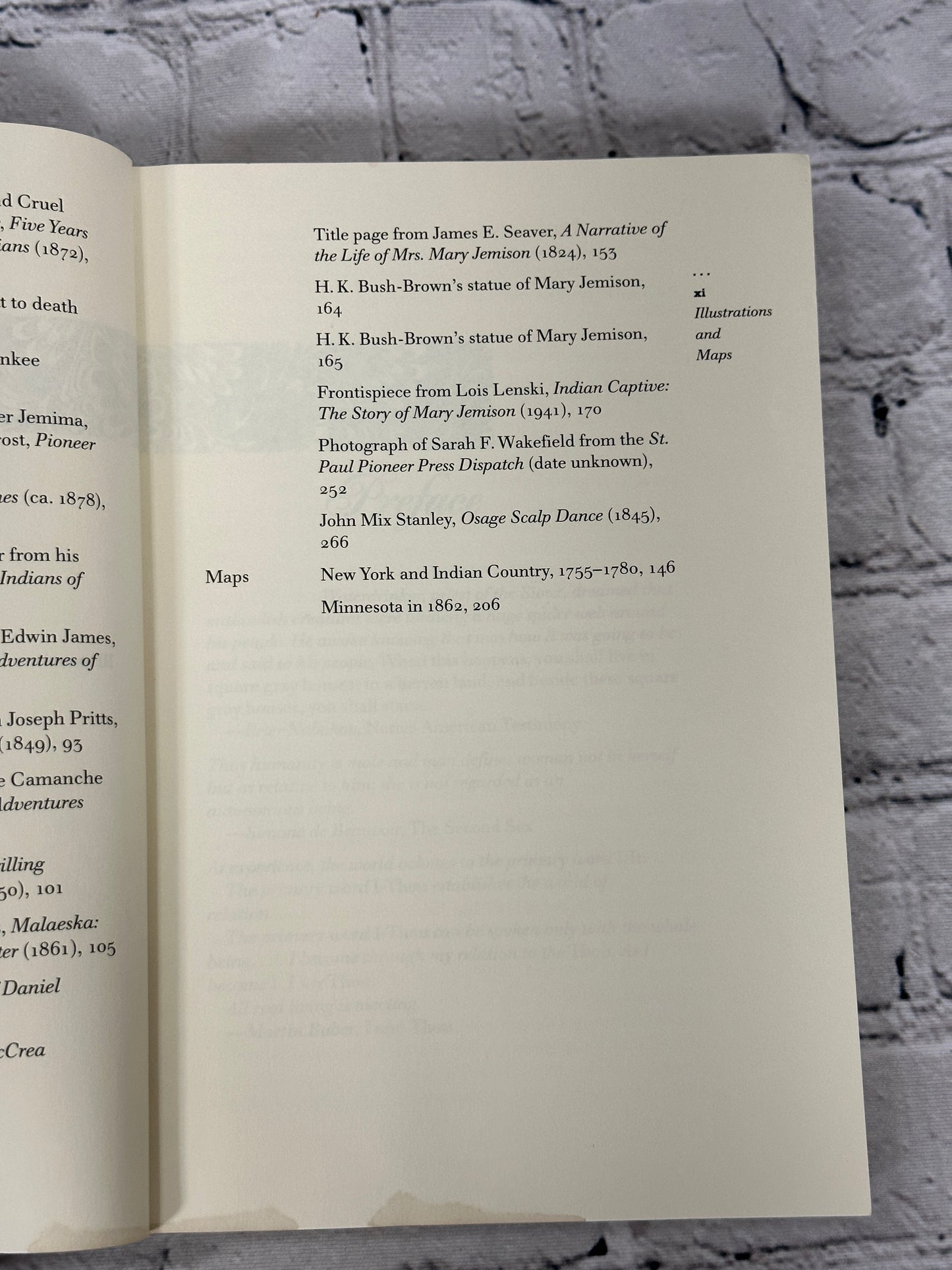 White Captives: Gender and Ethnicity on the American...by June Namias [1993]