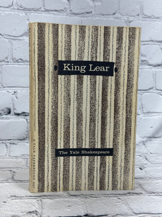 King Lear by William Shakespeare [The Yale Shakespeare · 1964]