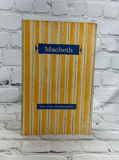 Macbeth by William Shakespeare [The Yale Shakespeare · 1962]