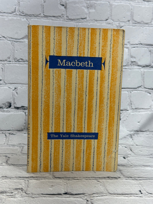 Macbeth by William Shakespeare [The Yale Shakespeare · 1962]