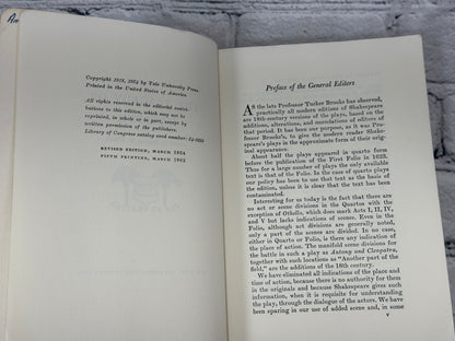 Macbeth by William Shakespeare [The Yale Shakespeare · 1962]