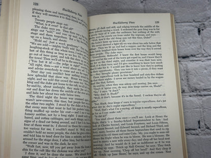 Adventures Of Huckleberry Finn by Mark Twain [Riversides Edition · A15 · 1958]