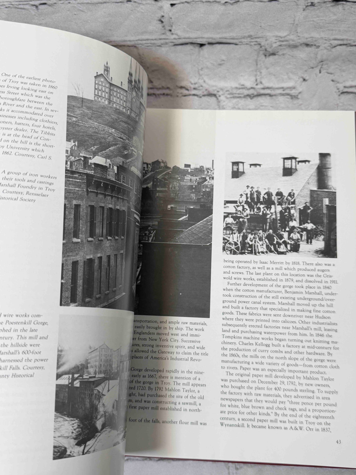 Hudson-Mohawk Gateway: An Illustrated History