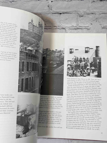 Hudson-Mohawk Gateway: An Illustrated History