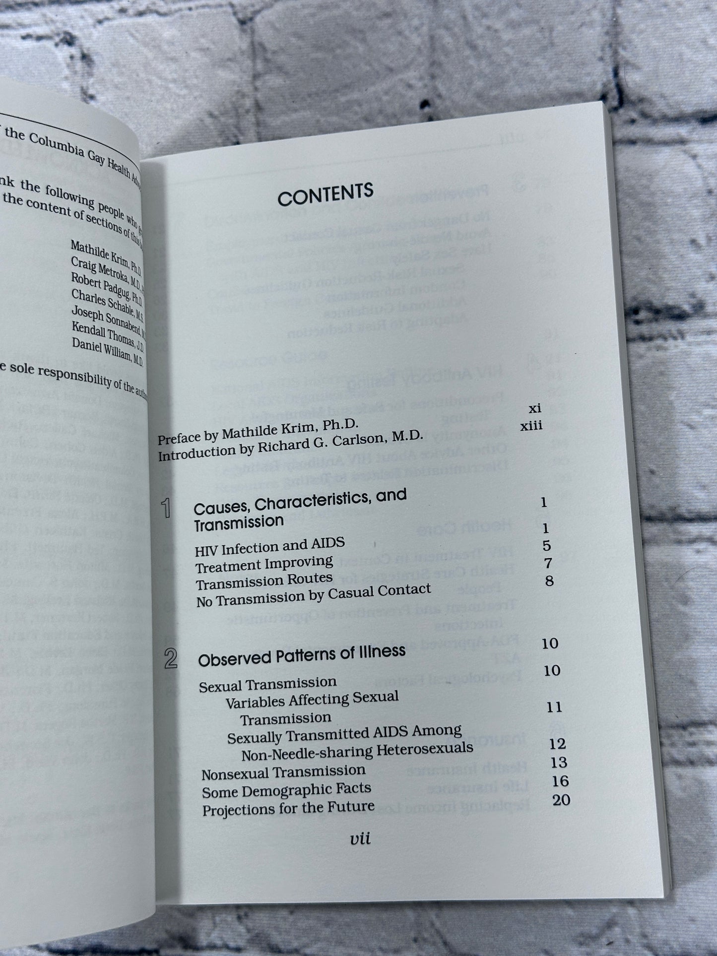 The Essential AIDS Fact Book by Paul Harding Douglas, Laura Pinsky [1991]