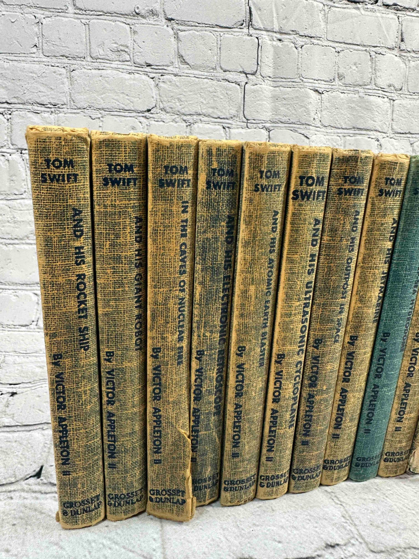 Tom Swift Jr. (15 Volumes)