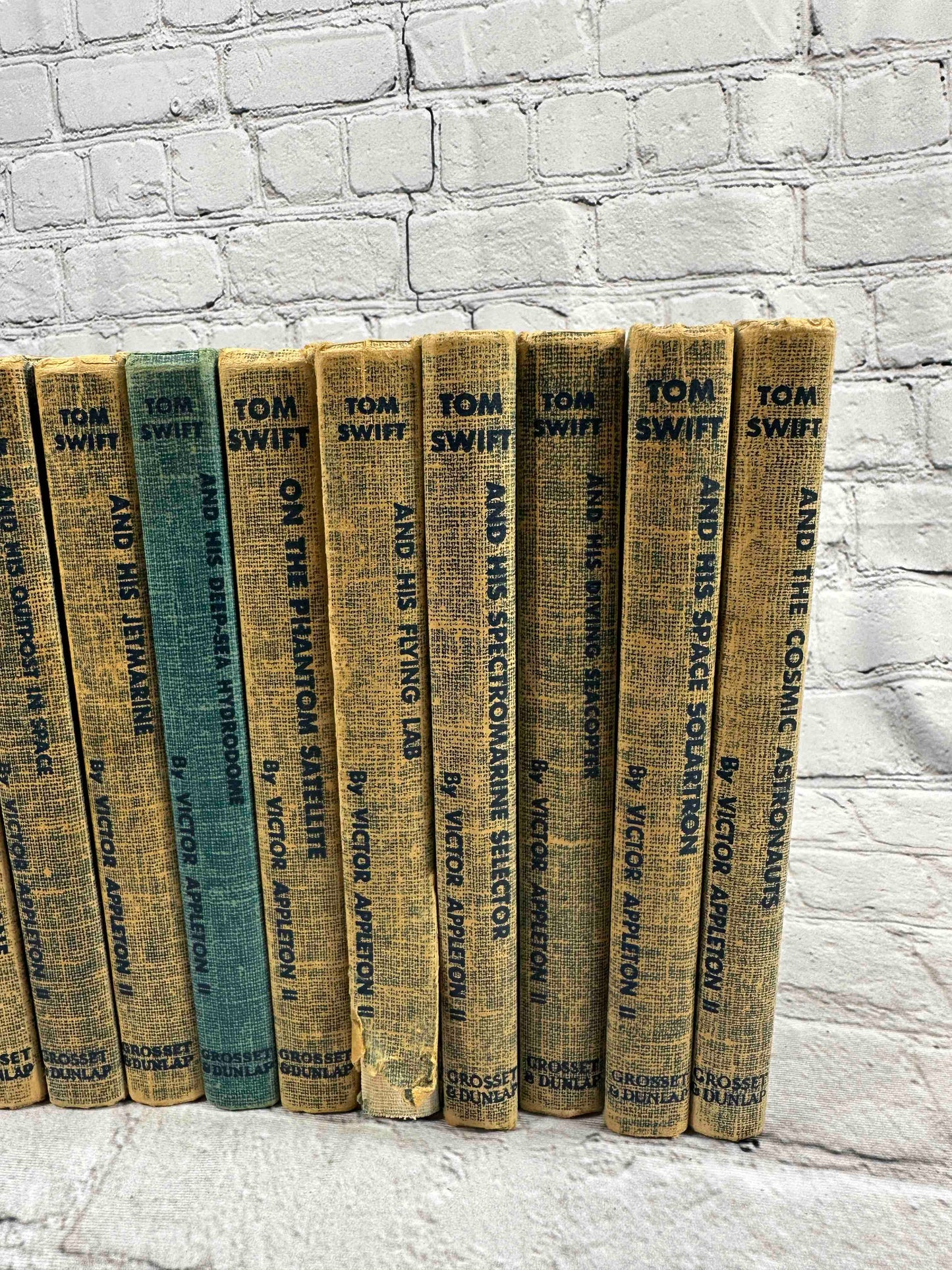 Tom Swift Jr. (15 Volumes)