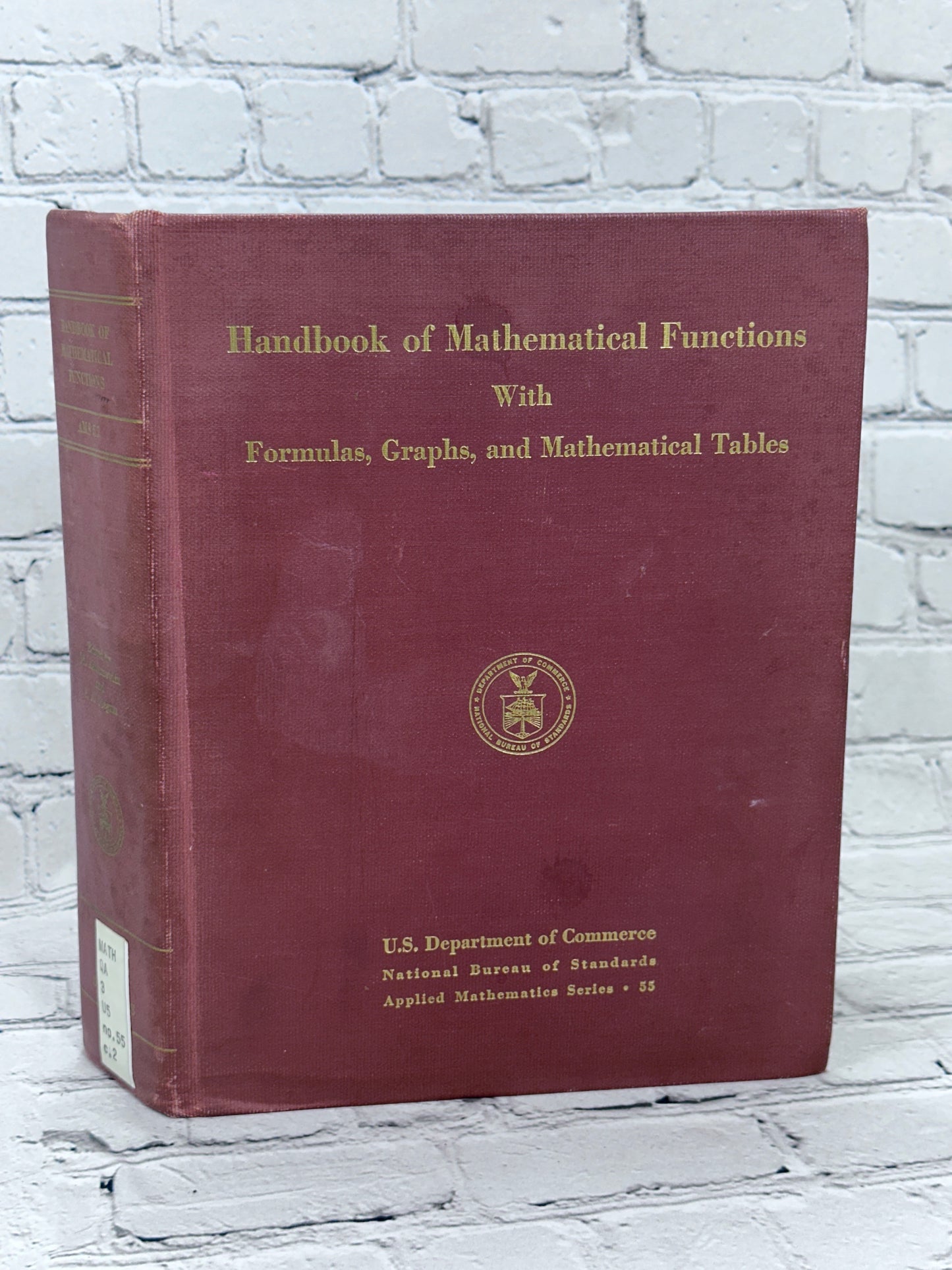 Handbook of Mathematical Functions w/ Formulas, Graphs & Tables [1965]