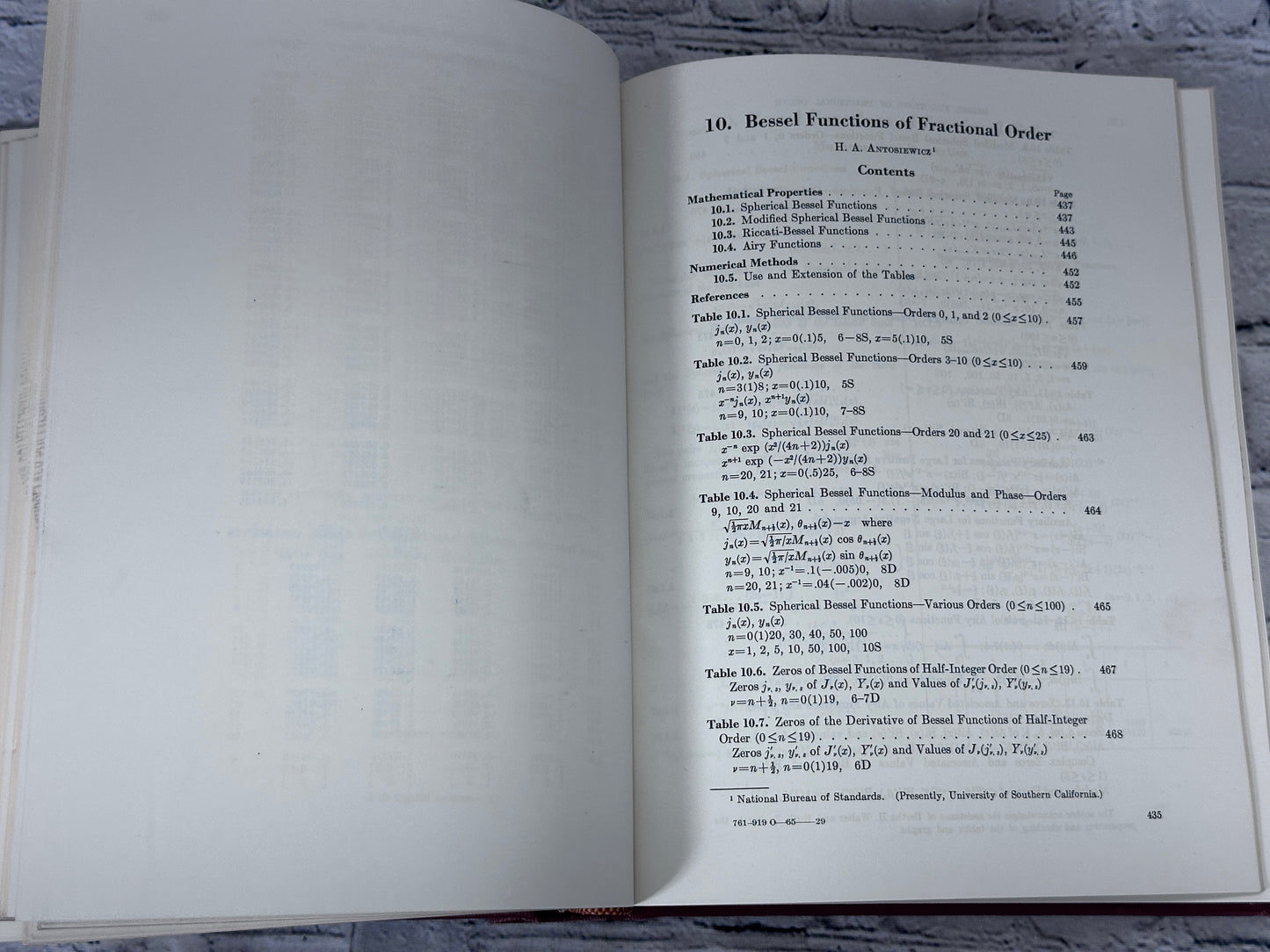 Handbook of Mathematical Functions w/ Formulas, Graphs & Tables [1965]