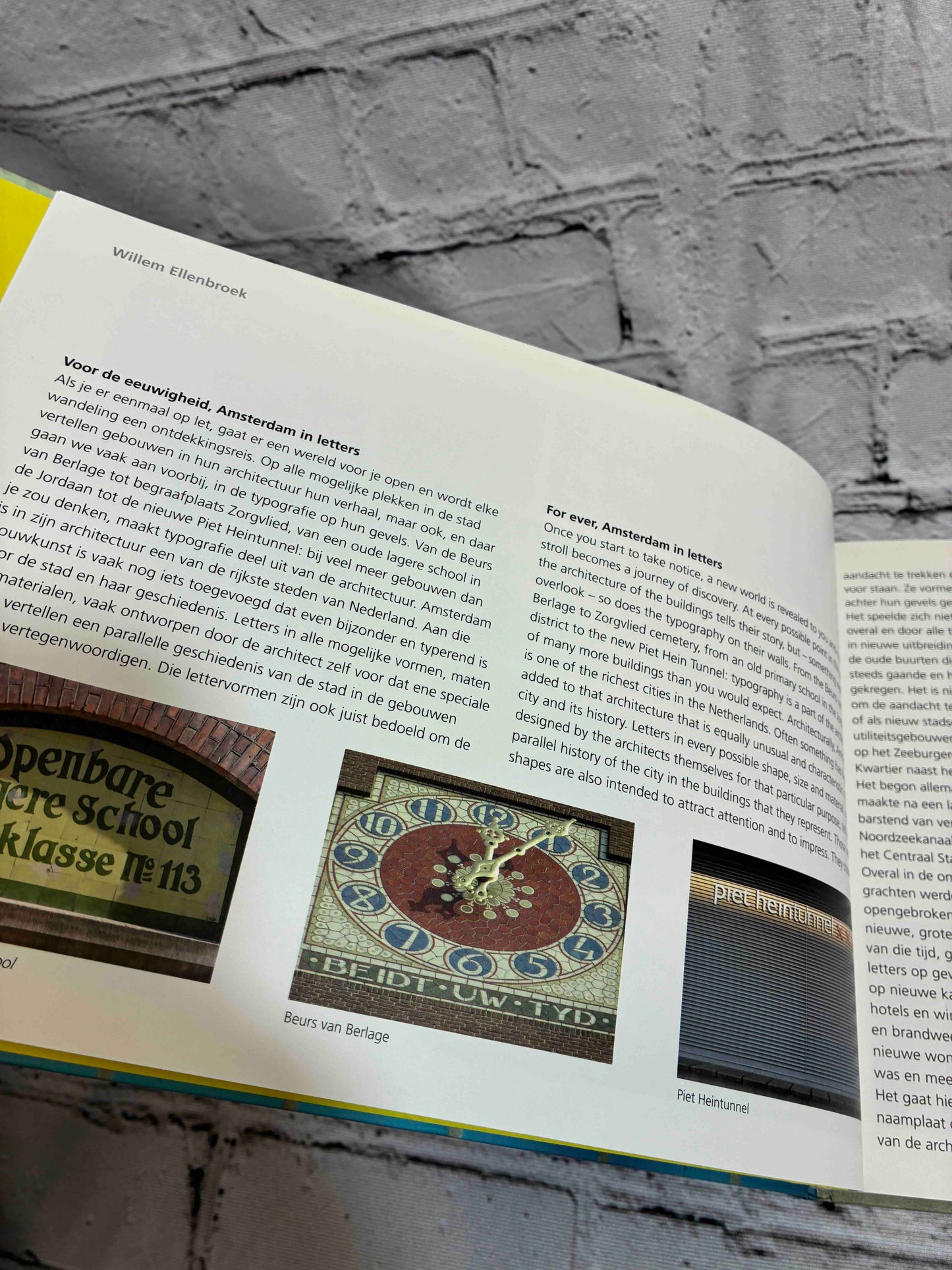 Amsterdam in Letters: typografie en architectuur / typography and architecture