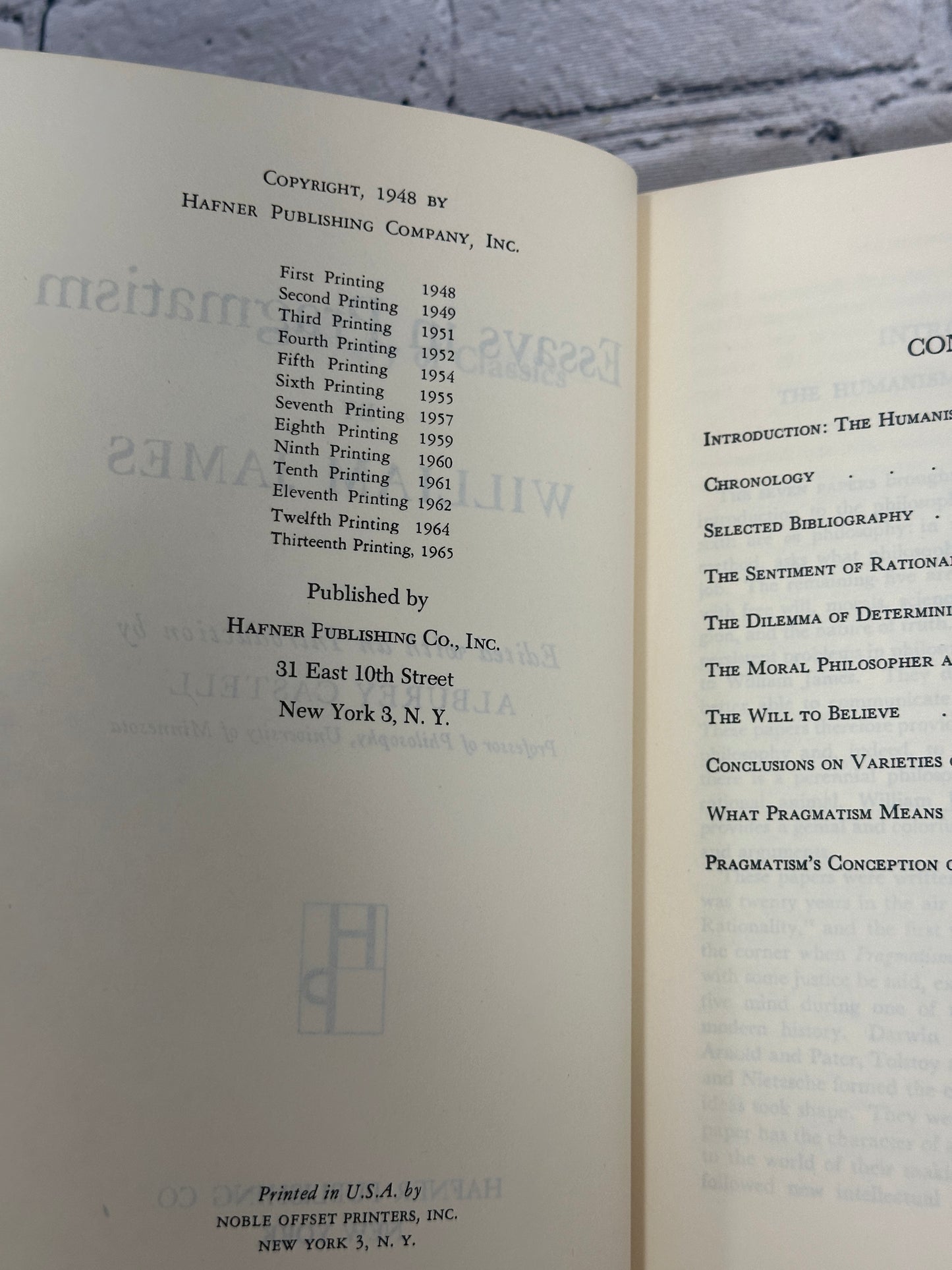 Essays In Pragmatism by William James [Hafner Library of Classics · 1965]