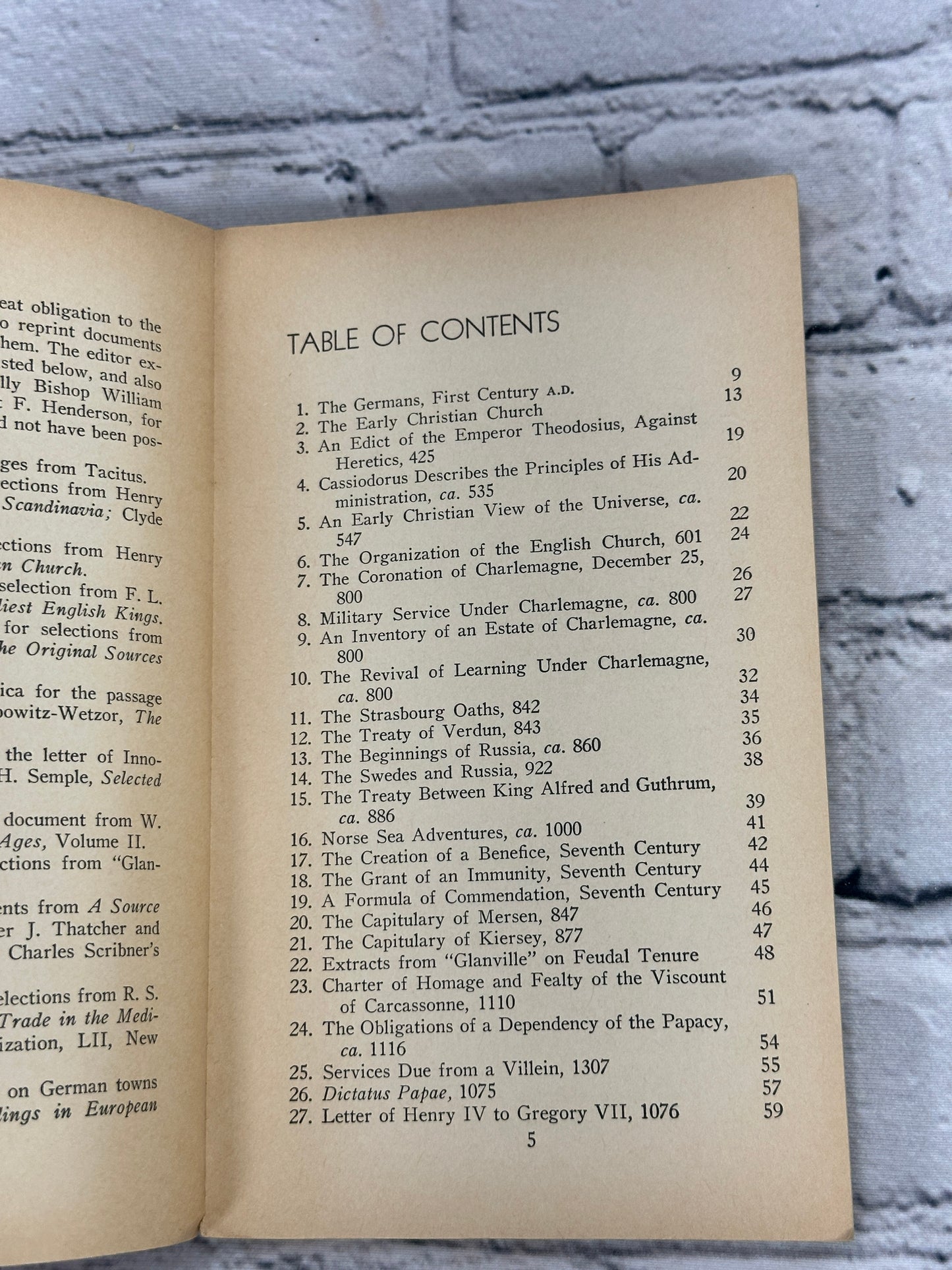 Basic Documents In Medieval History by Norton Downs [1959]