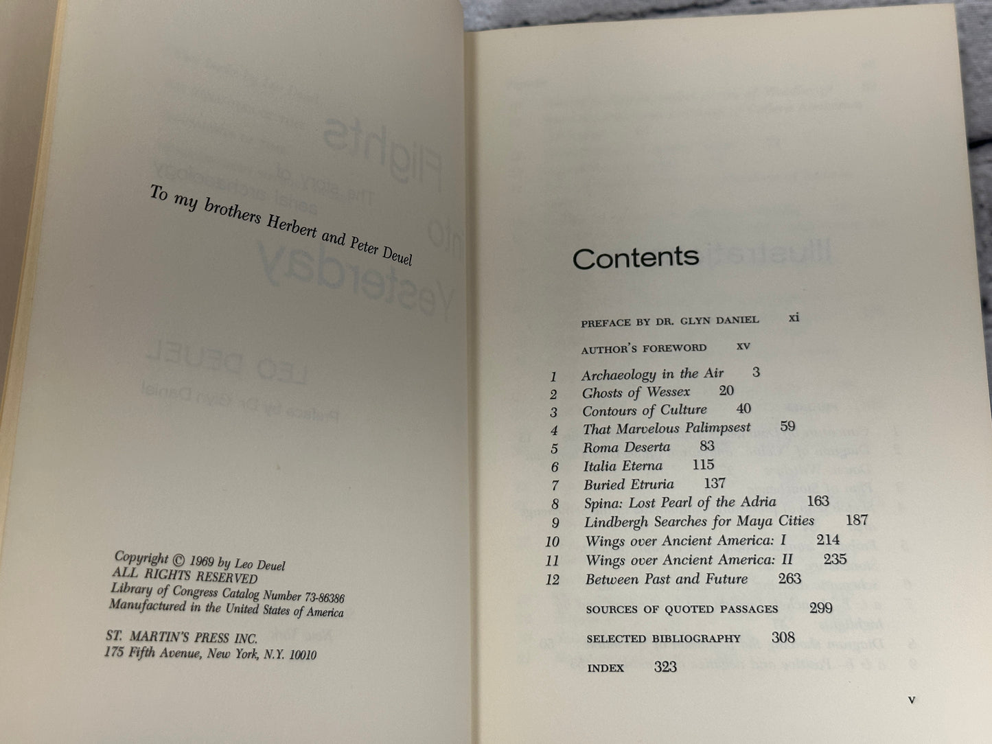 Flights into Yesterday: The Story of Aerial Archaeology by Leo Deuel [1969]