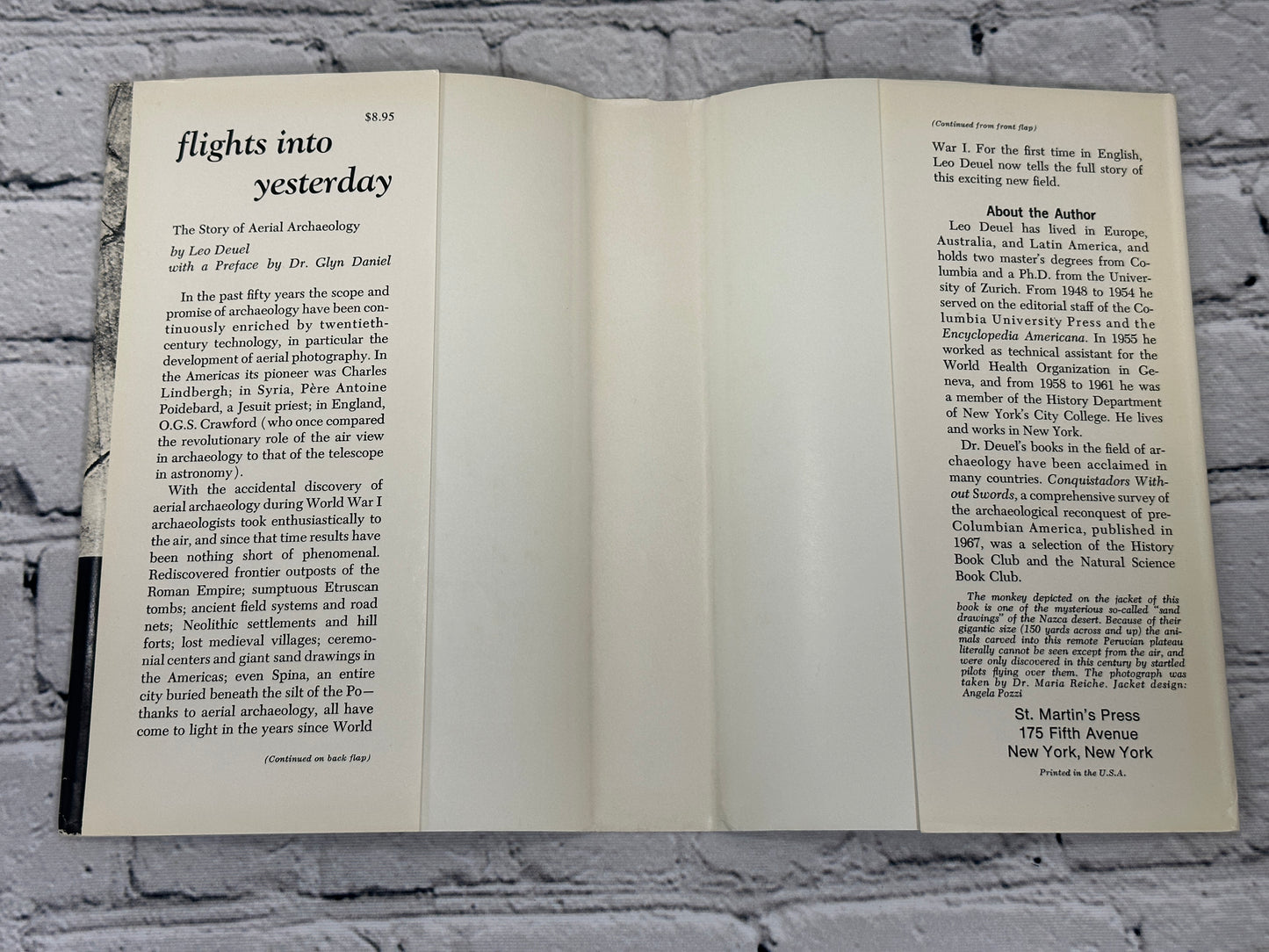 Flights into Yesterday: The Story of Aerial Archaeology by Leo Deuel [1969]