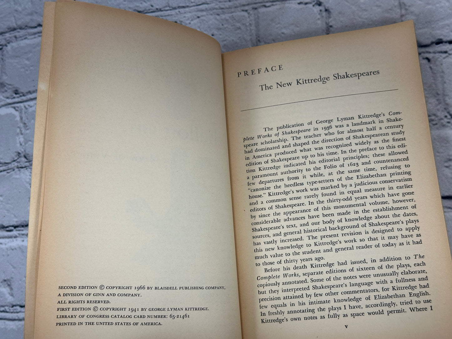 The Kittredge Shakespeares Othello Edited By George Kittredge [2nd Ed. · 1966]