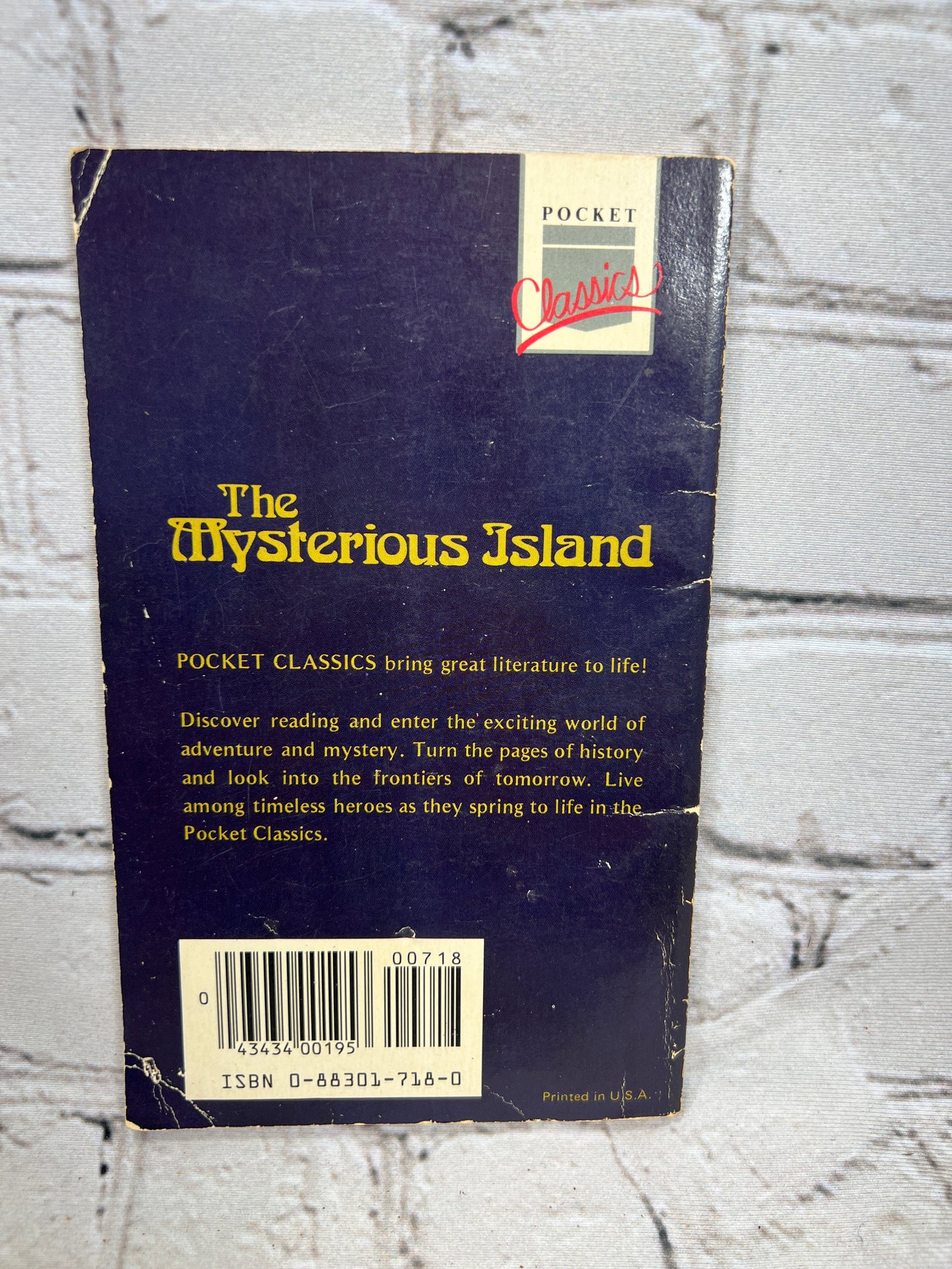 The Mysterious Island by Jules Verne [Pocket Classics · 1984]