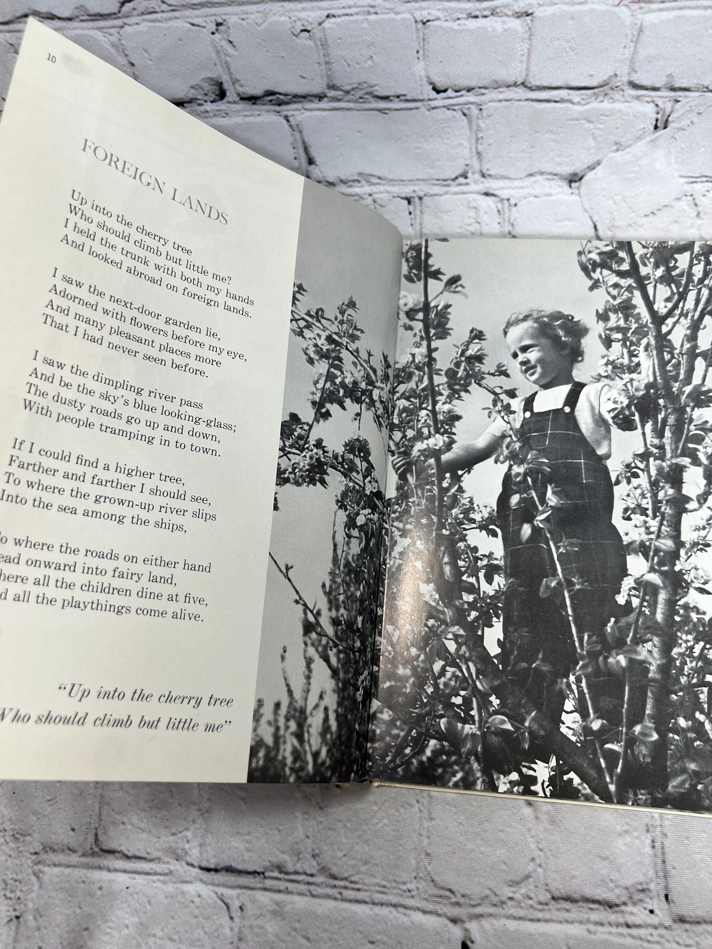 A Child's Garden of Verses by Robert Stevenson, Photo Illustration by Toni Frissell [1962]