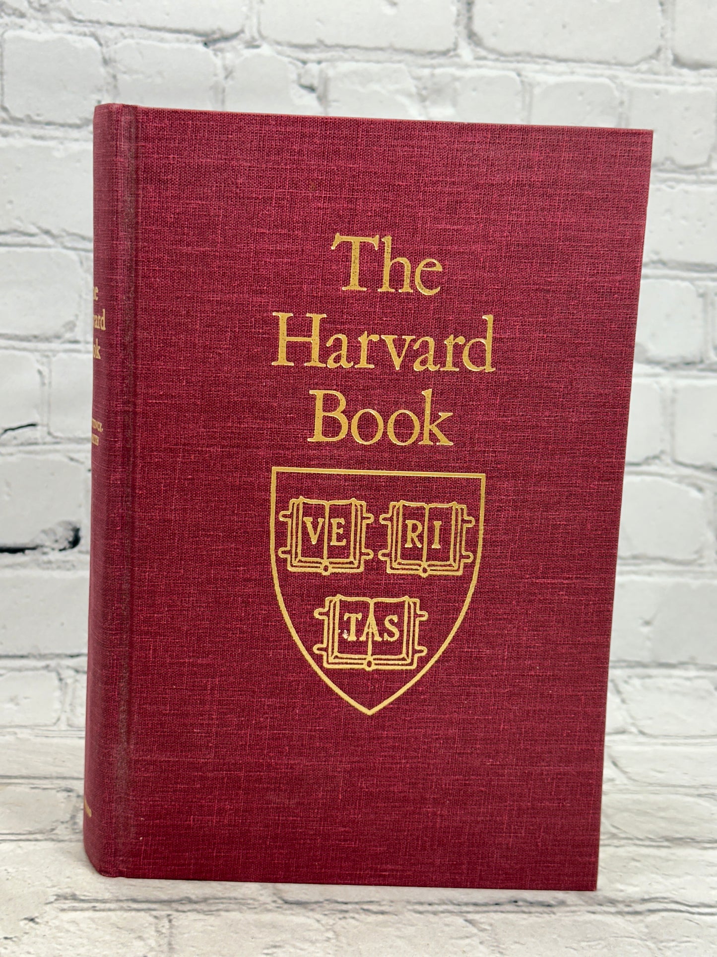 The Harvard Book Selections from Three Centuries by William Bentinck-Smith [1982]