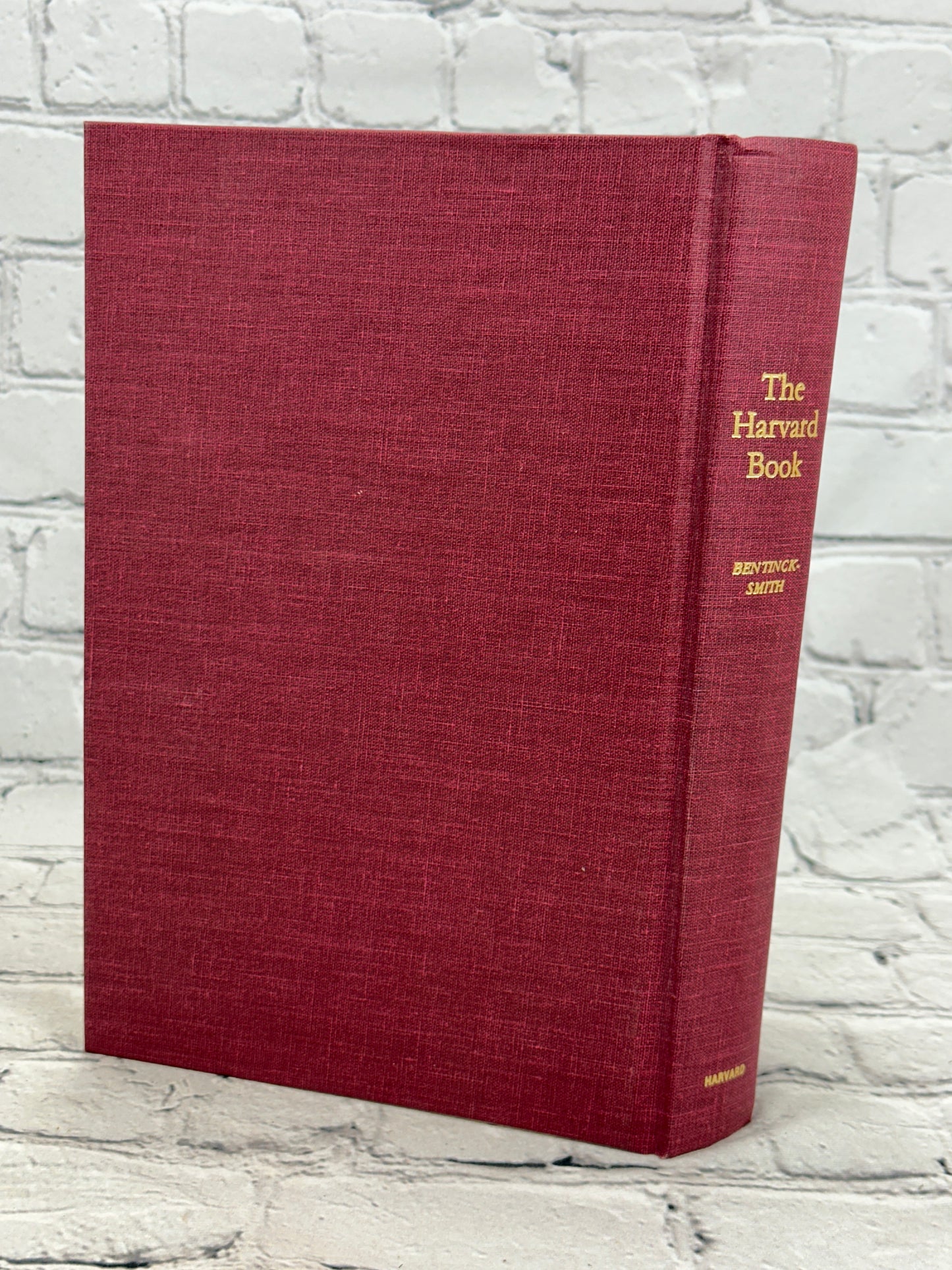 The Harvard Book Selections from Three Centuries by William Bentinck-Smith [1982]