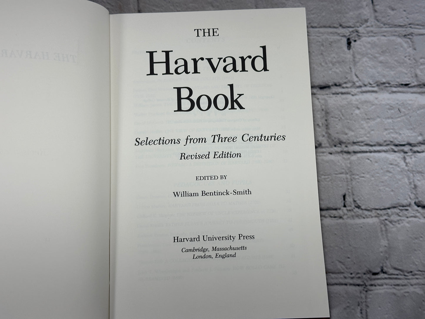 The Harvard Book Selections from Three Centuries by William Bentinck-Smith [1982]