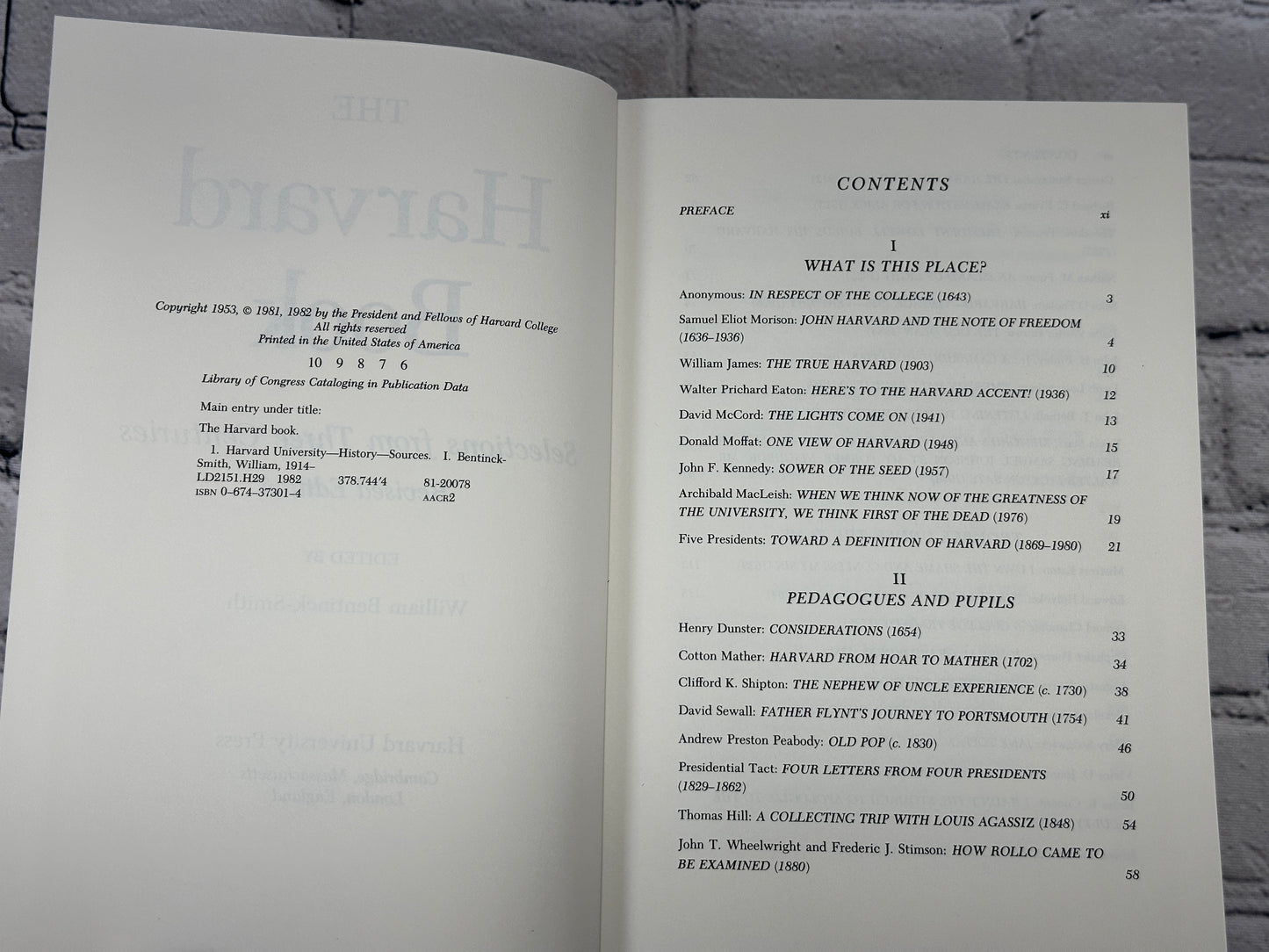 The Harvard Book Selections from Three Centuries by William Bentinck-Smith [1982]