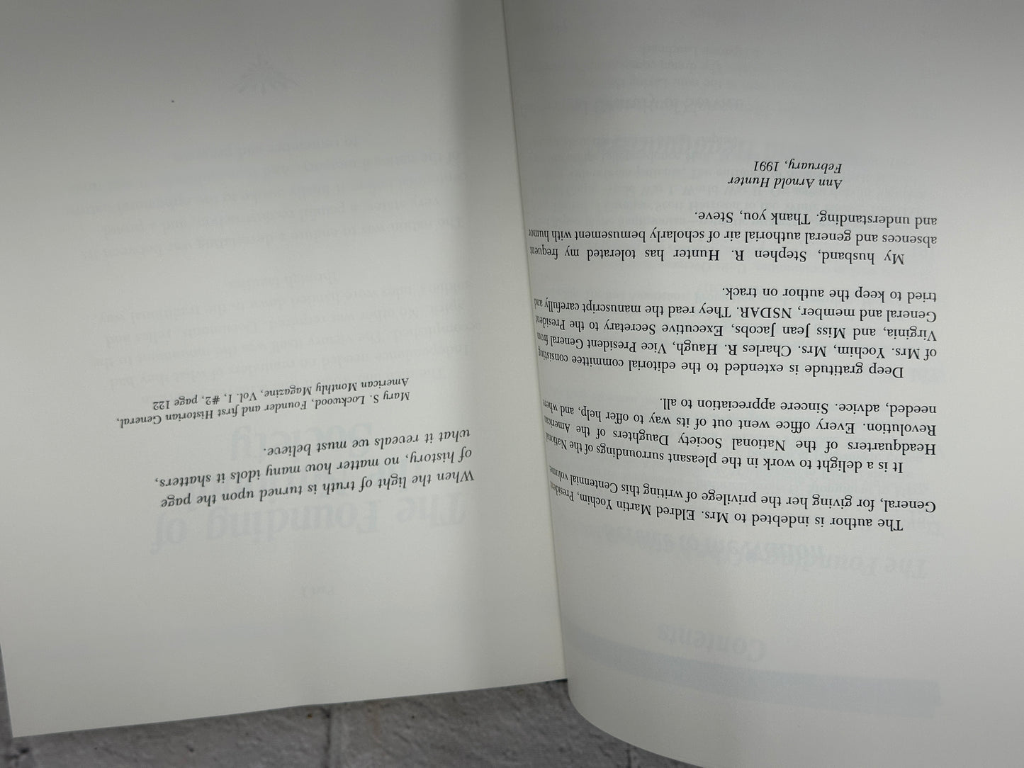 A Century of Service The Story of the Dar by Ann Arnold Hunter [1st Ed. · 1999]