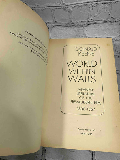 World within walls: Japanese literature of the pre-modern era, 1600-1867