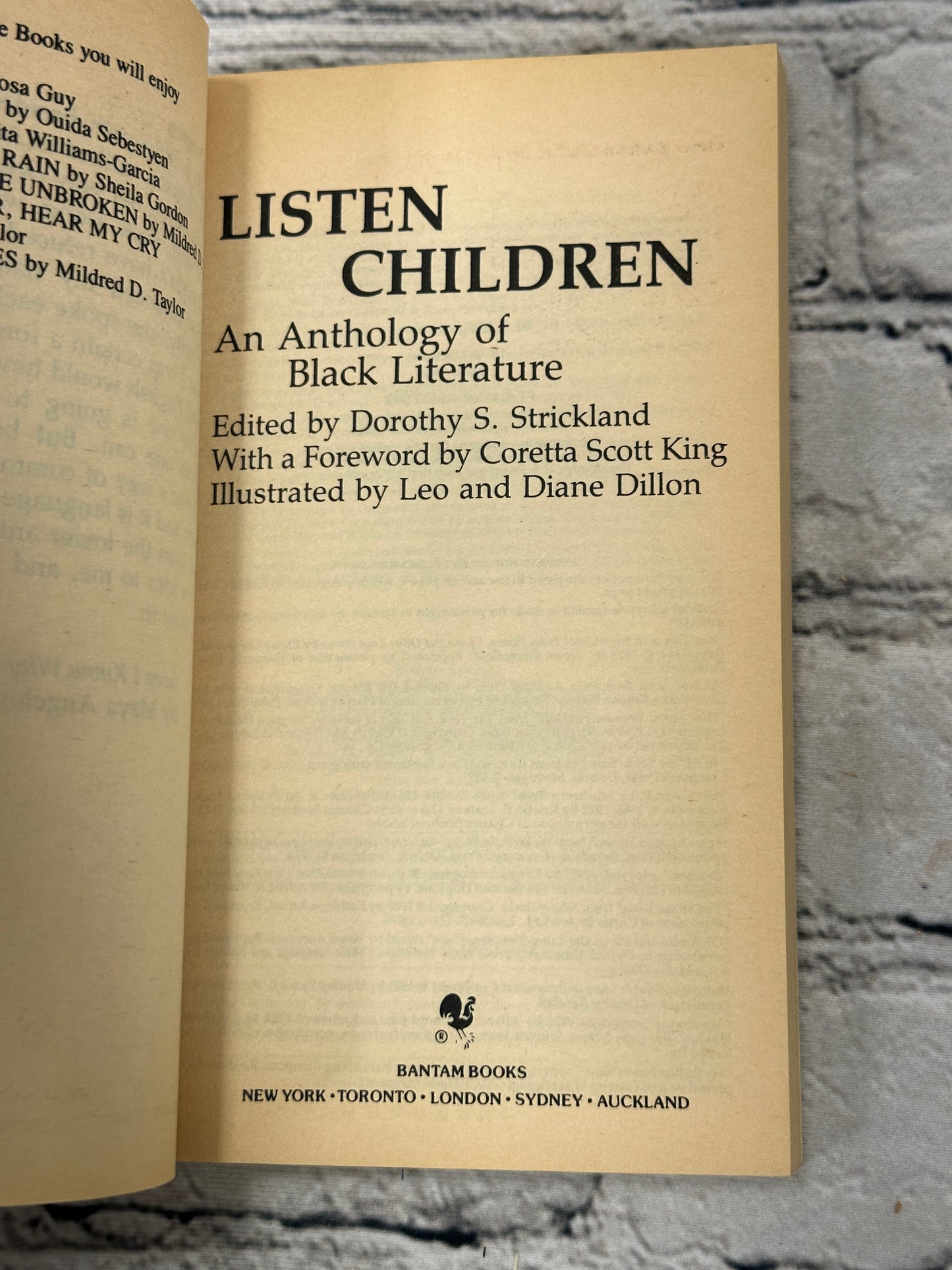 Listen Children : An Anthology of Black.. by Dorothy S. Strickland [1986]