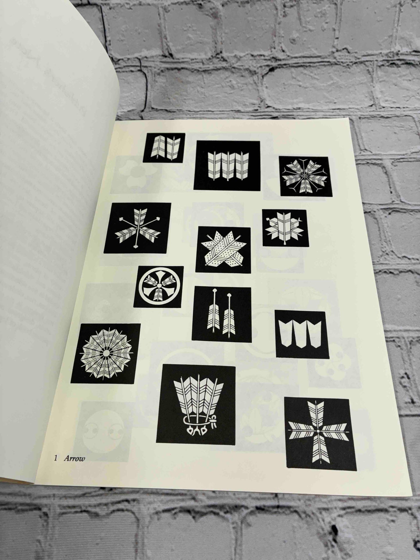 Traditional Japanese Crest Designs