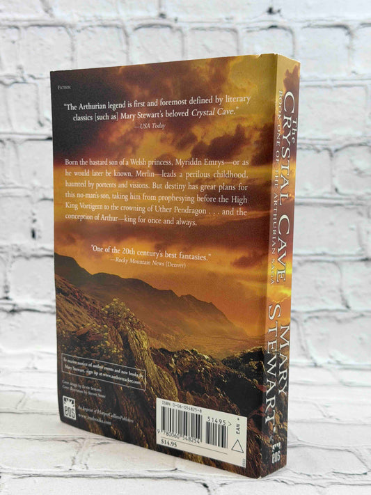 The Crystal Cave (The Arthurian Saga, Book 1)