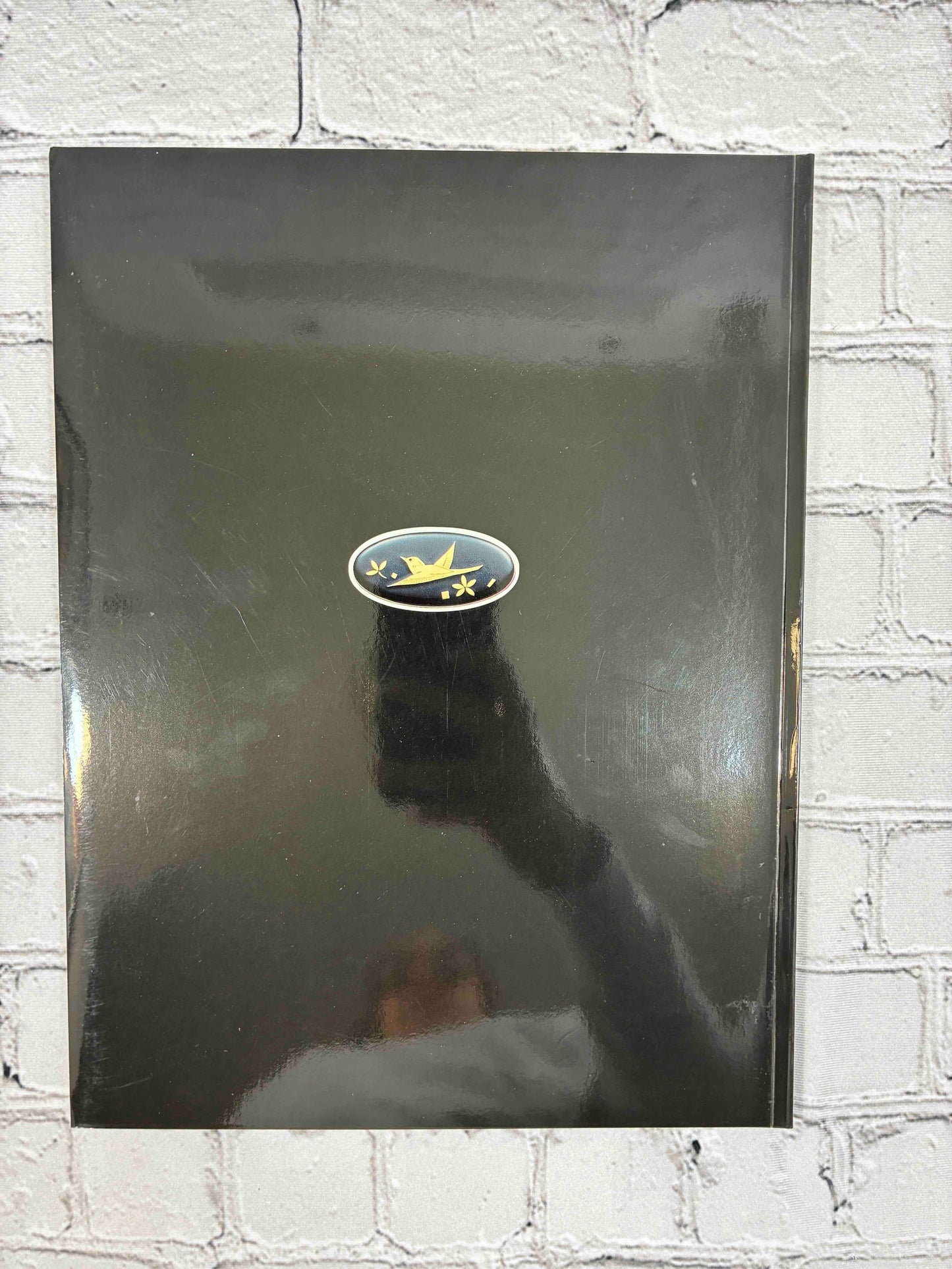Rainbows and shimmering bridges: Contemporary Japanese lacquerware
