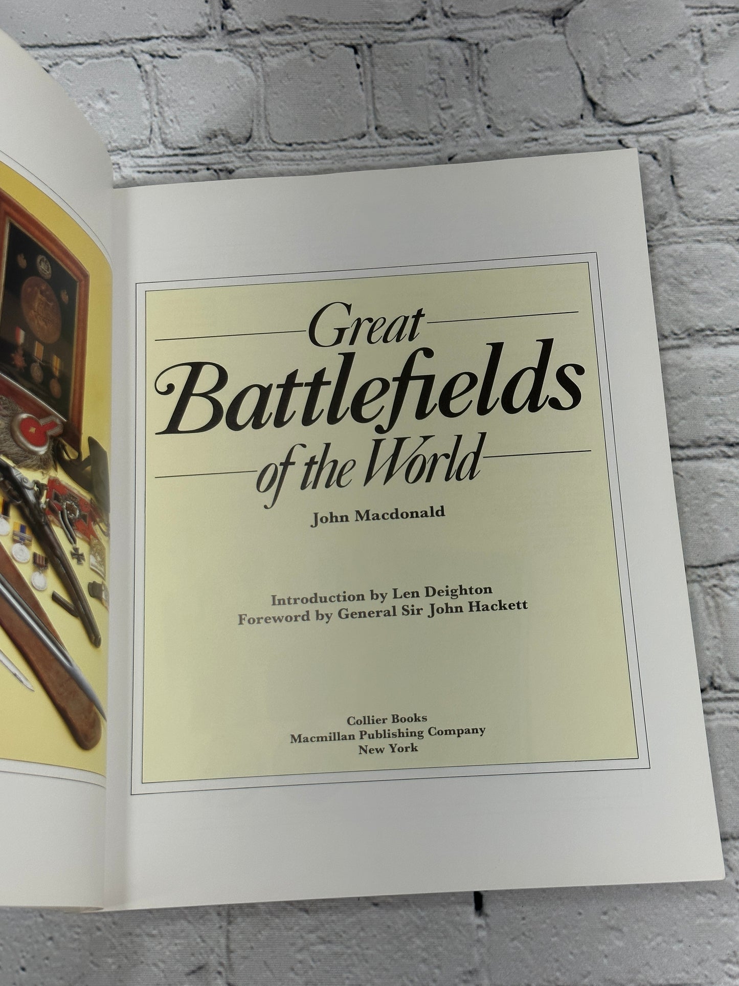 Great Battlefields of the World by John Macdonald [1984 · 3rd Printing]