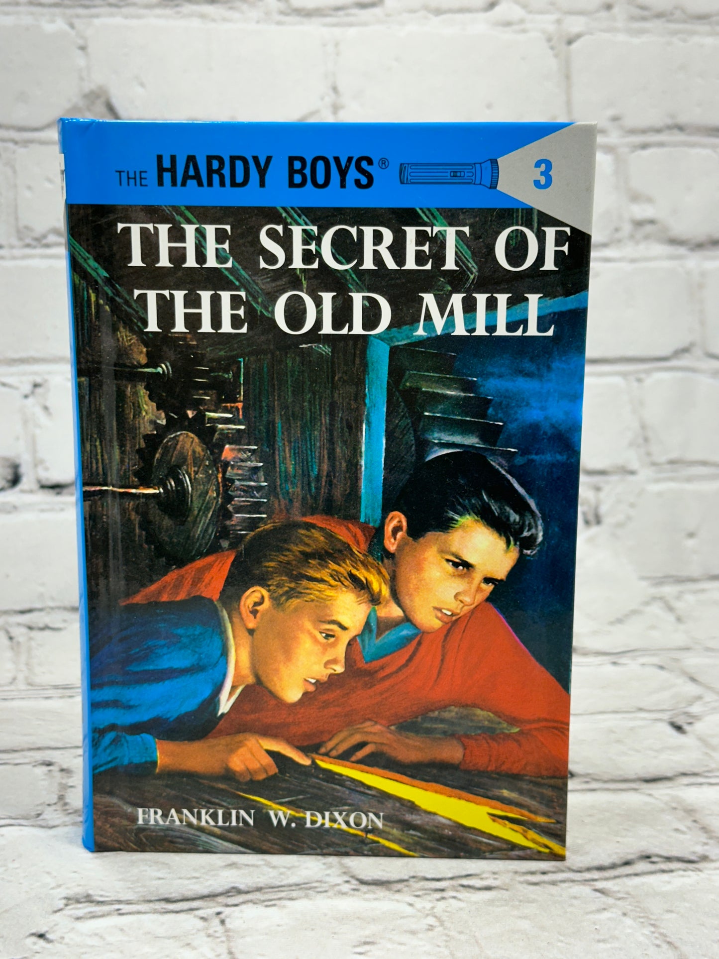 The Secret of the Old Mill [The Hardy Boys · Book 3]