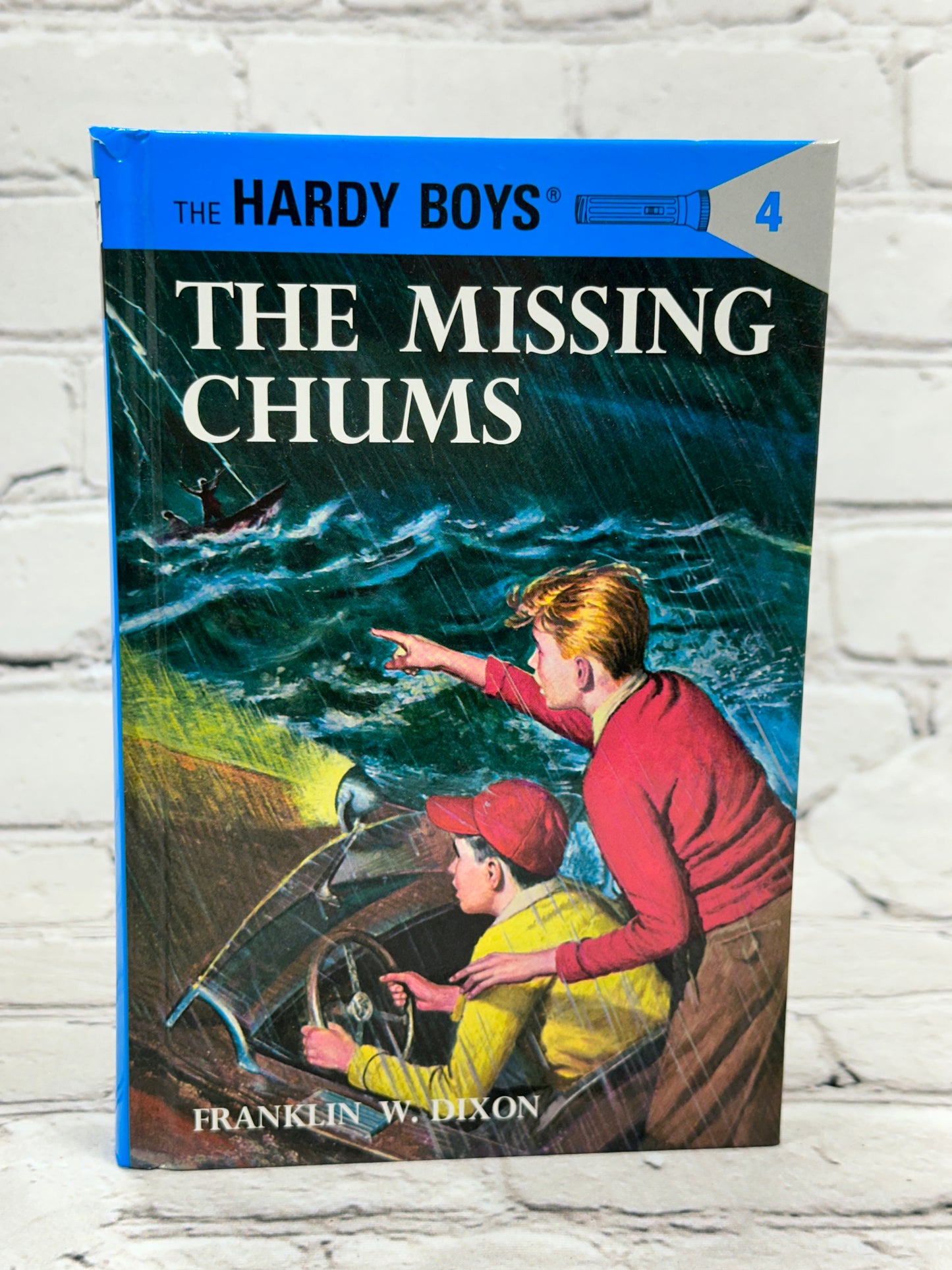 The Missing Chums [The Hardy Boys · Book 4]