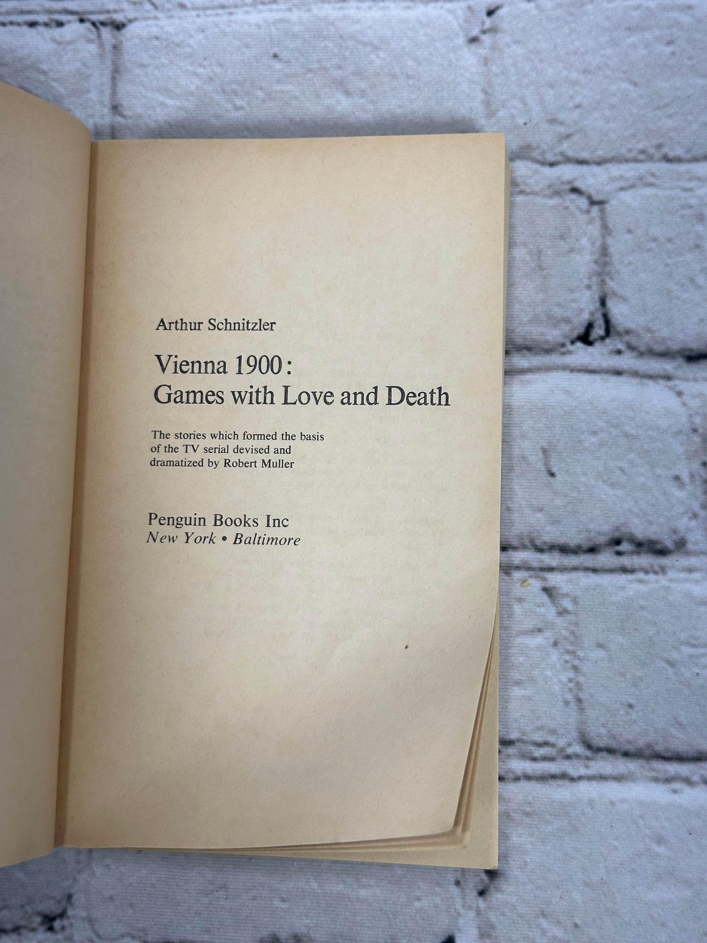 Vienna 1900 Games with Love and Death by Arthur Schnitz [1975]