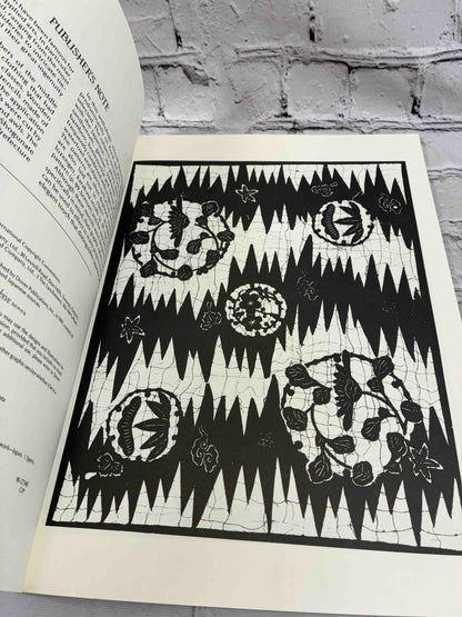 Japanese Floral Stencil Designs (Dover Pictorial Archive Series)