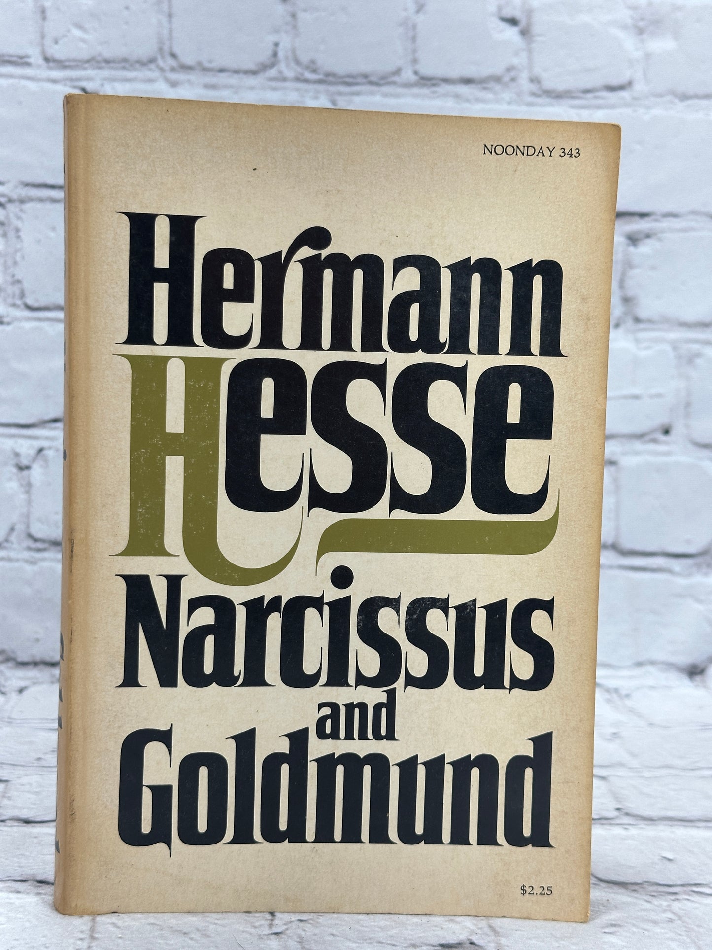 Narcissus and Goldmund by Hermann Hesse [1969]