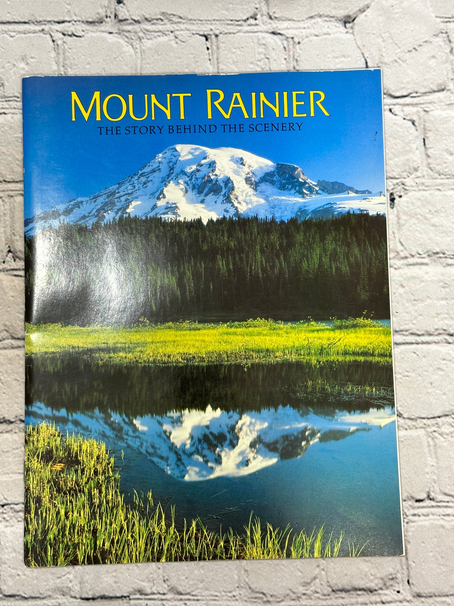 Mount Rainier: The Story Behind the Scenery-by Ray Snow [1986 · 2nd Print]