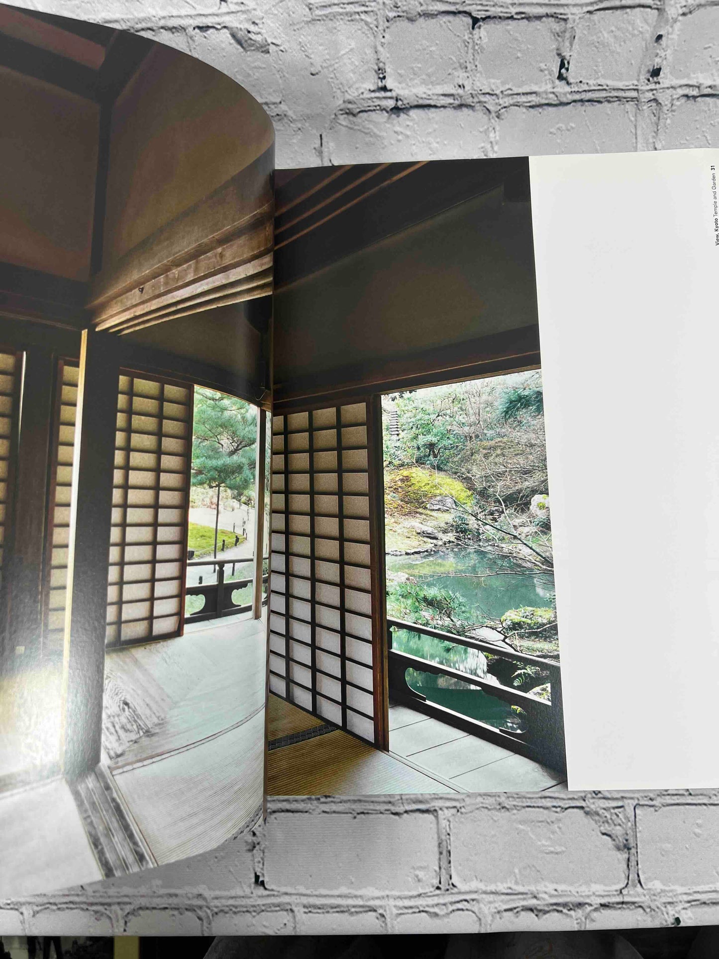 Jacqueline Hassink: View, Kyoto On Japanese Gardens and Temples