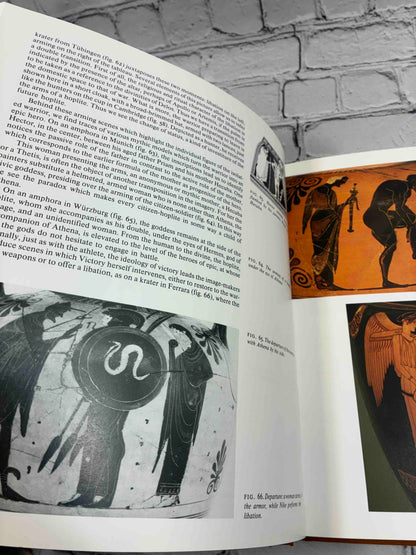 A City Of Images : Iconography and Society in Ancient Greece