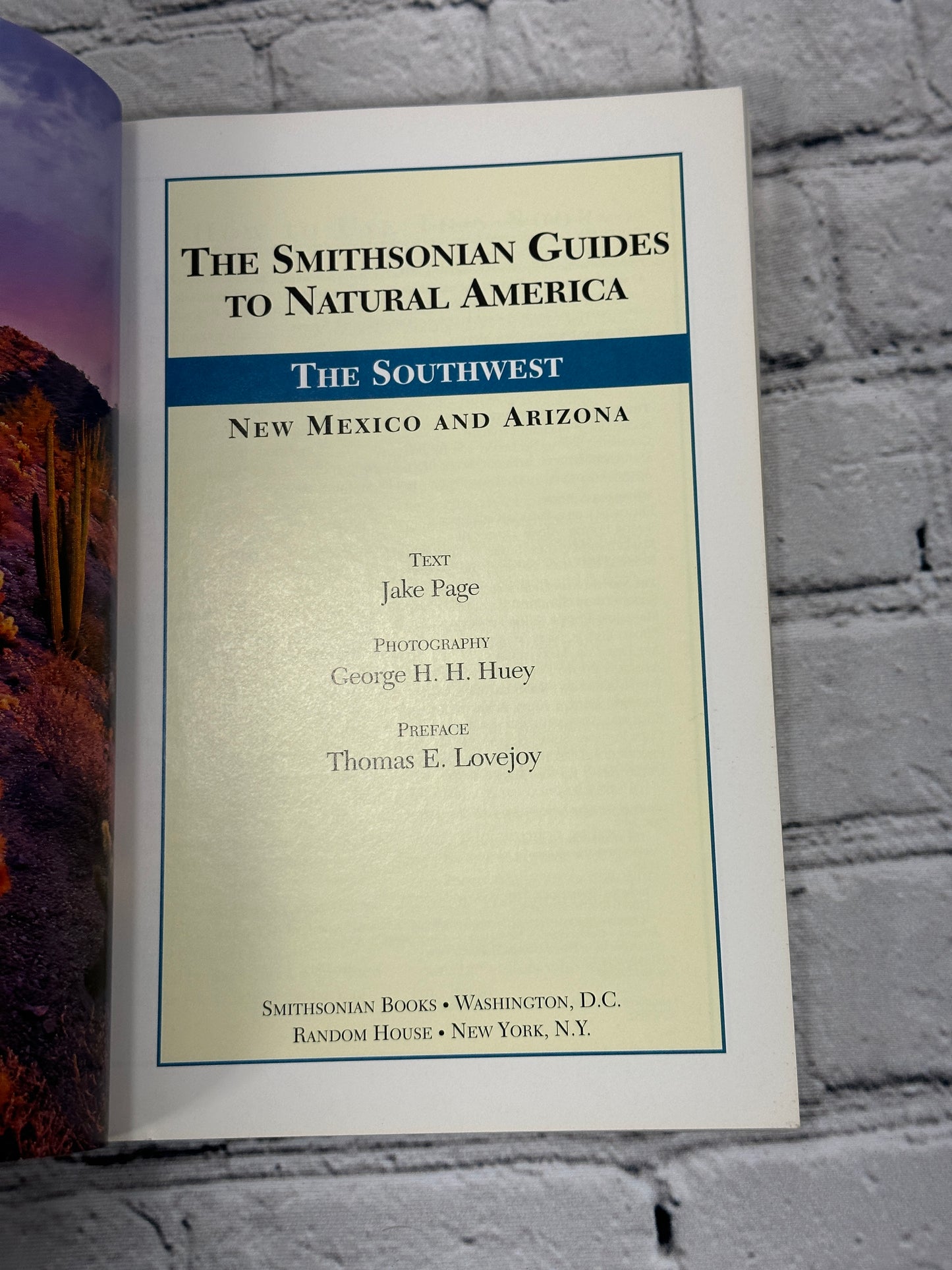 Smithsonian Guides To Natural America: The Southwest New Mexico & Arizona[1995]