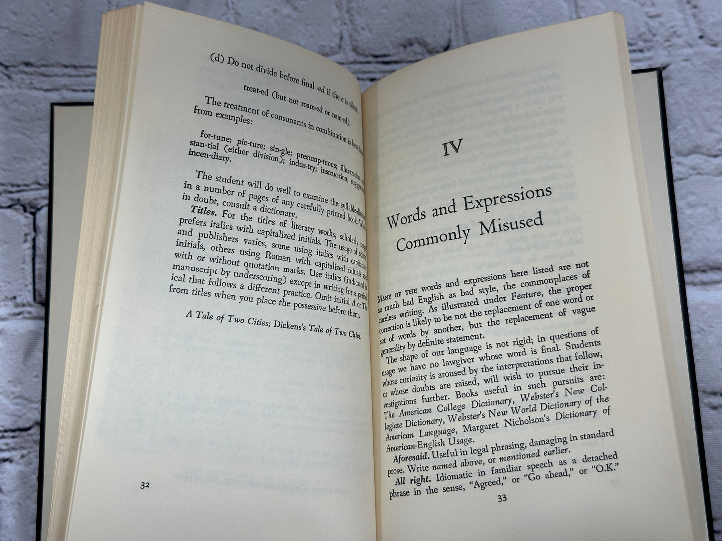 The Elements of Style by William Strunk Jr / E.B. White [1959]