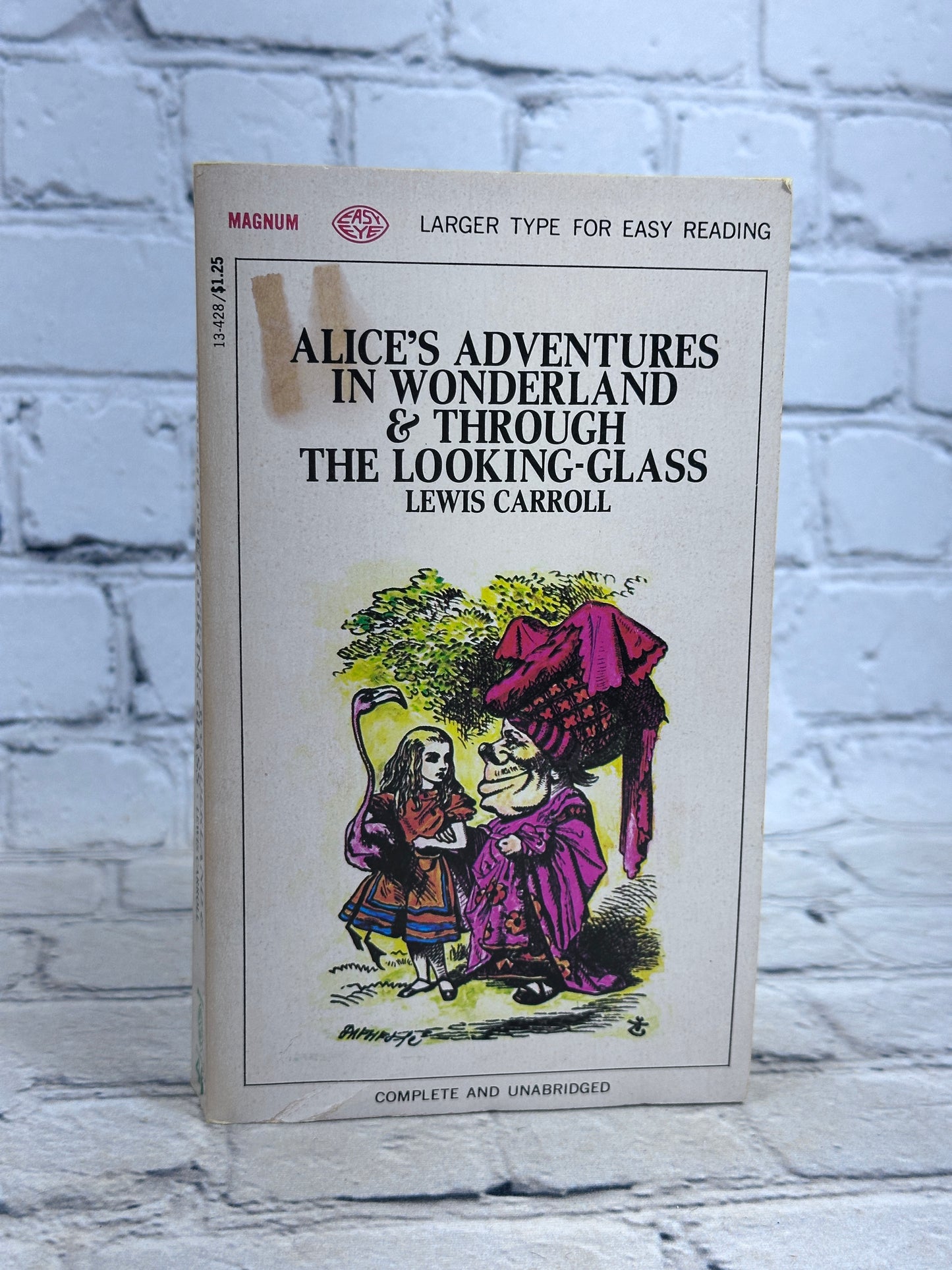 Alice's Adventures in Wonderland by Lewis Carroll [Magnum Easy Eye · 1968]