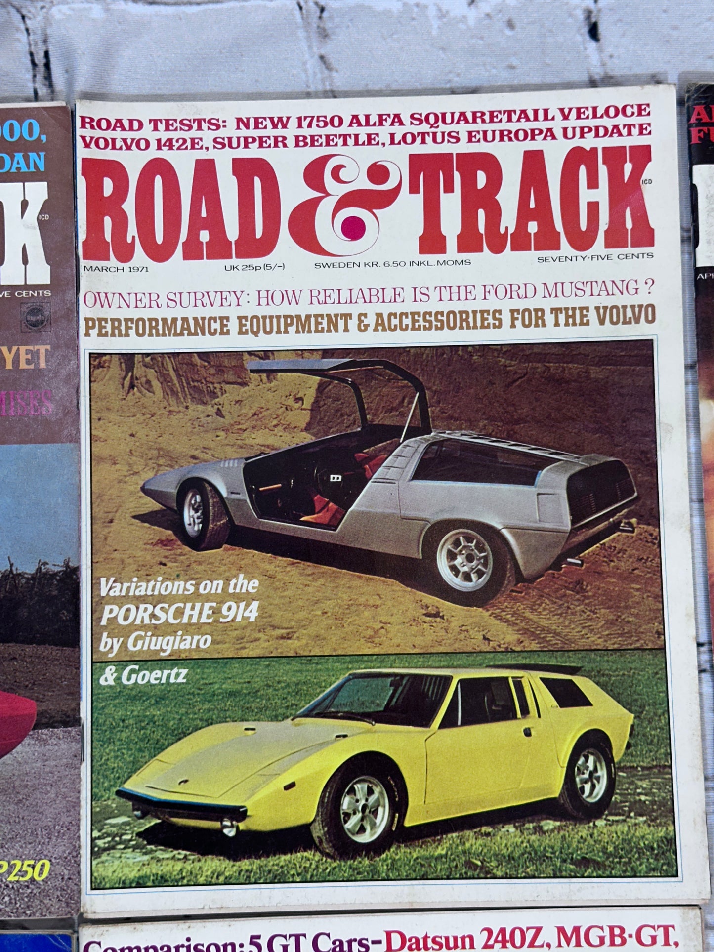 Road & Track Magazine 1971 Complete Year [Lot of 12 Issues]