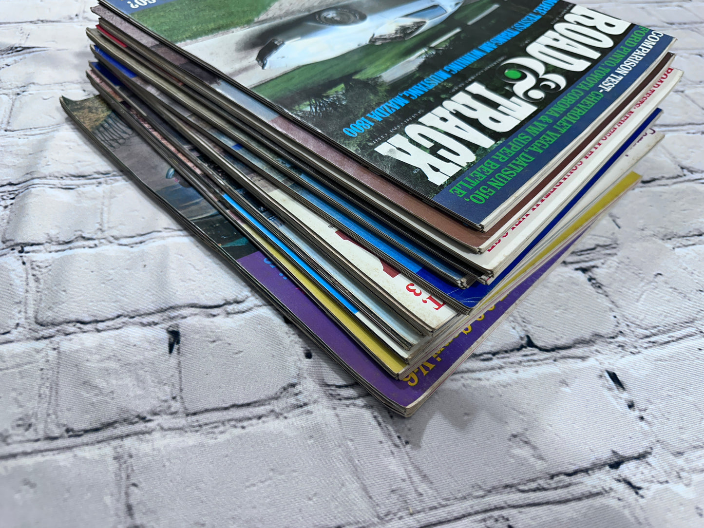 Road & Track Magazine 1971 Complete Year [Lot of 12 Issues]