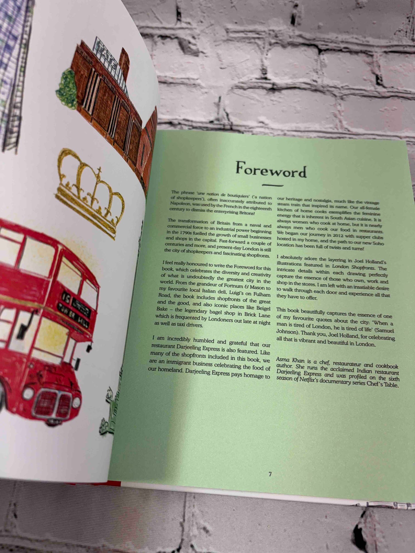 London Shopfronts: Illustrations of the City's Best-Loved Spots