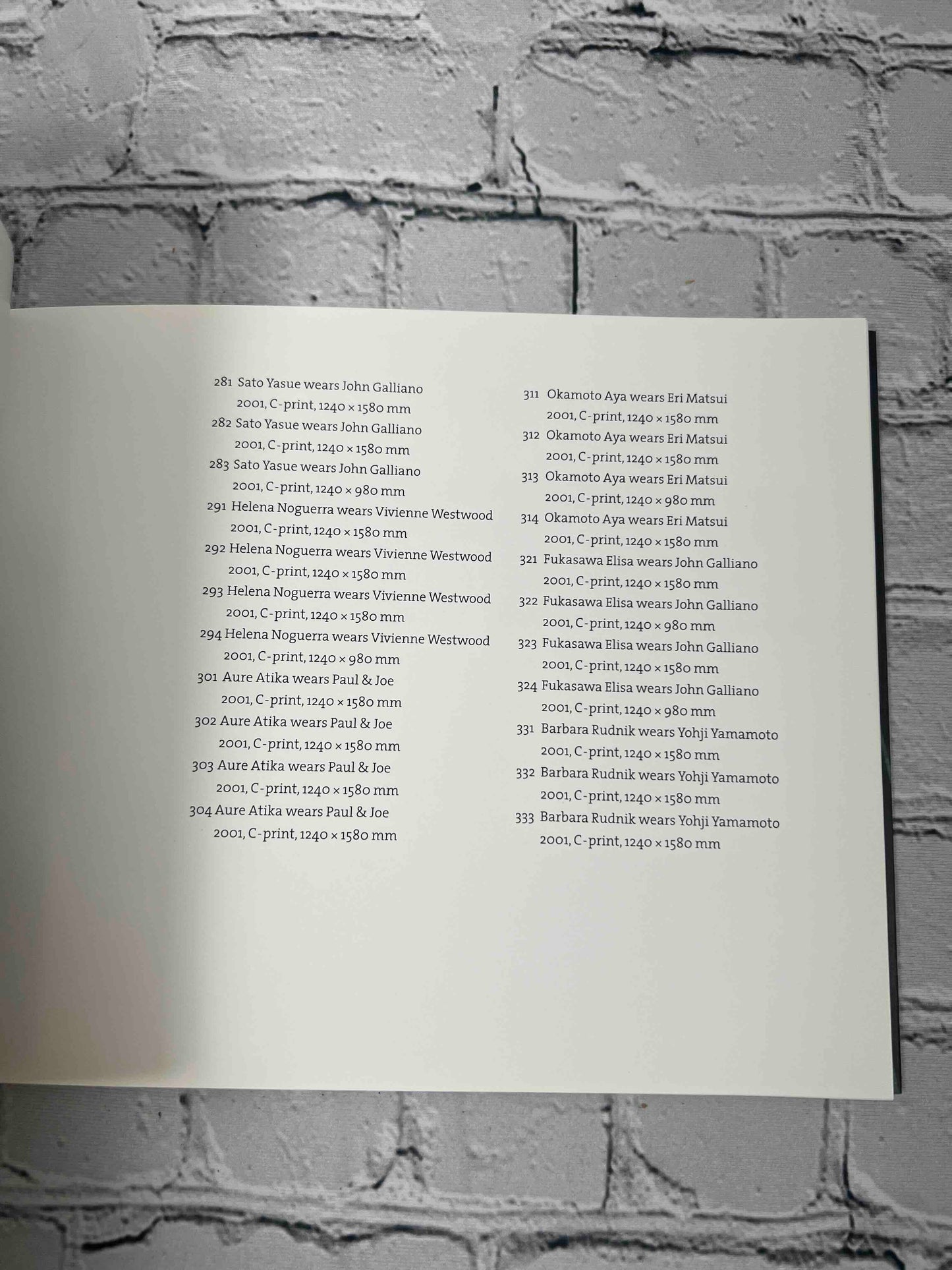 Izima Kaoru 2000-2001: Landscapes With a Corpse