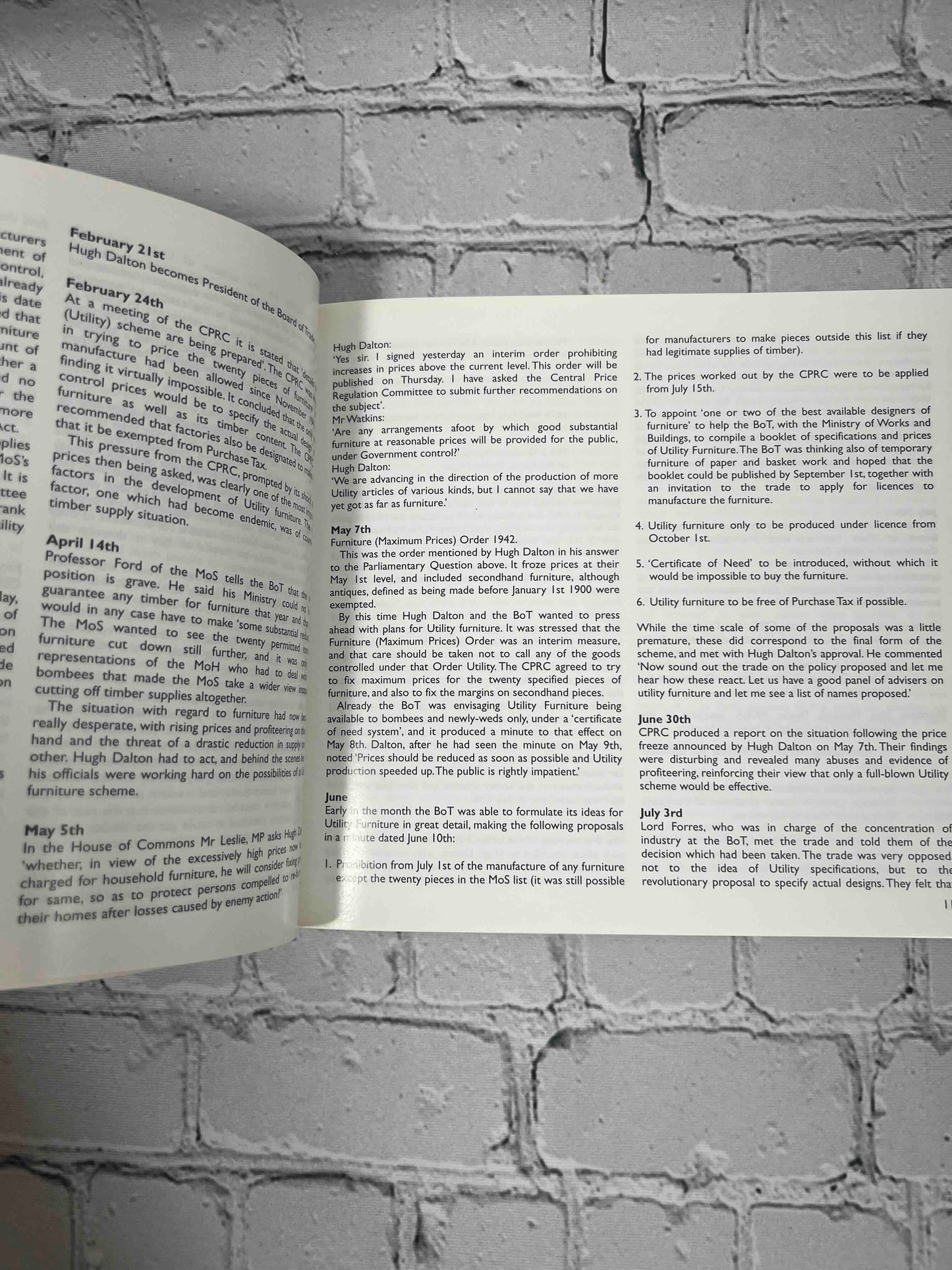 Utility furniture and fashion, 1941-1951: [catalogue of an exhibition held at the] Geffrye Museum, 24 September - 29 December [1974]